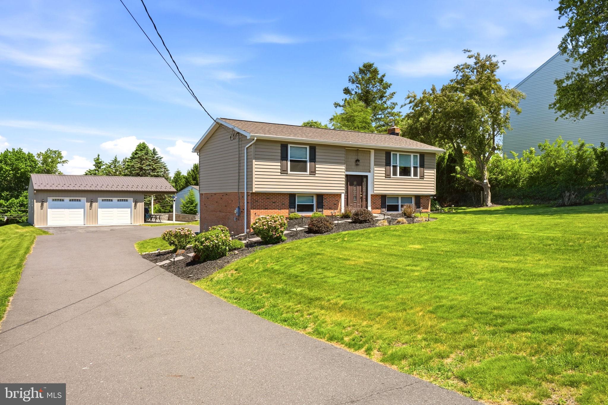 LAKE WYNONAH - Residential