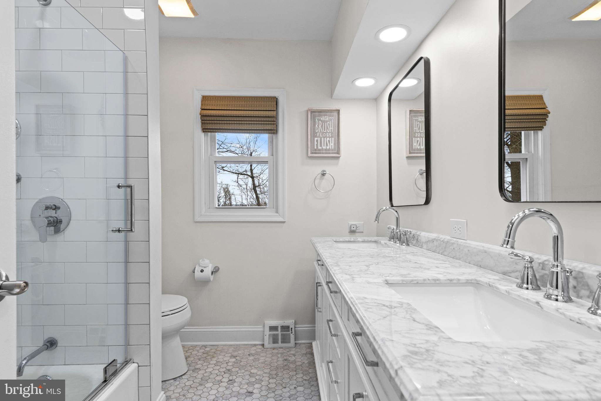 EATON VIL - Residential