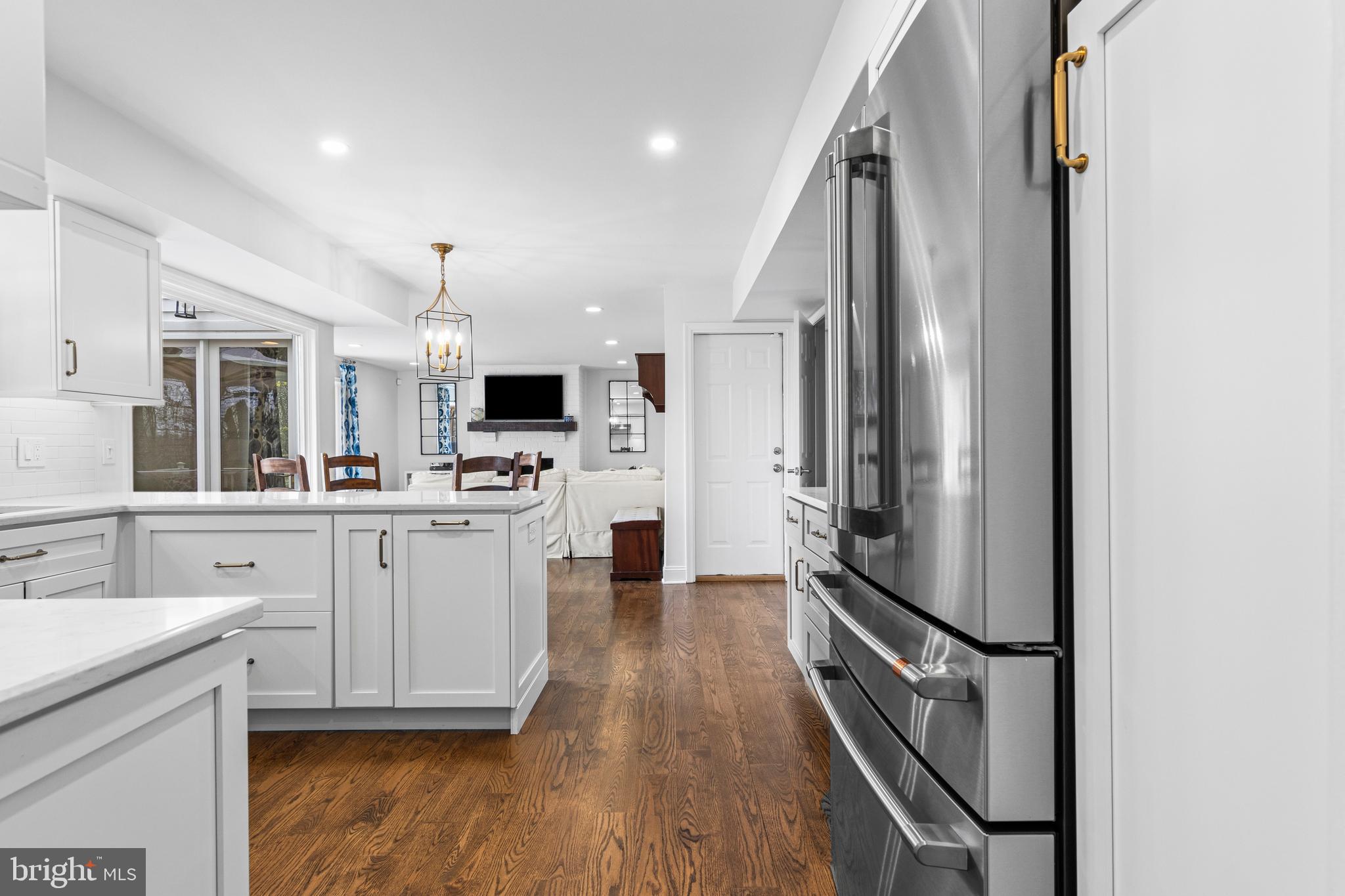 EATON VIL - Residential