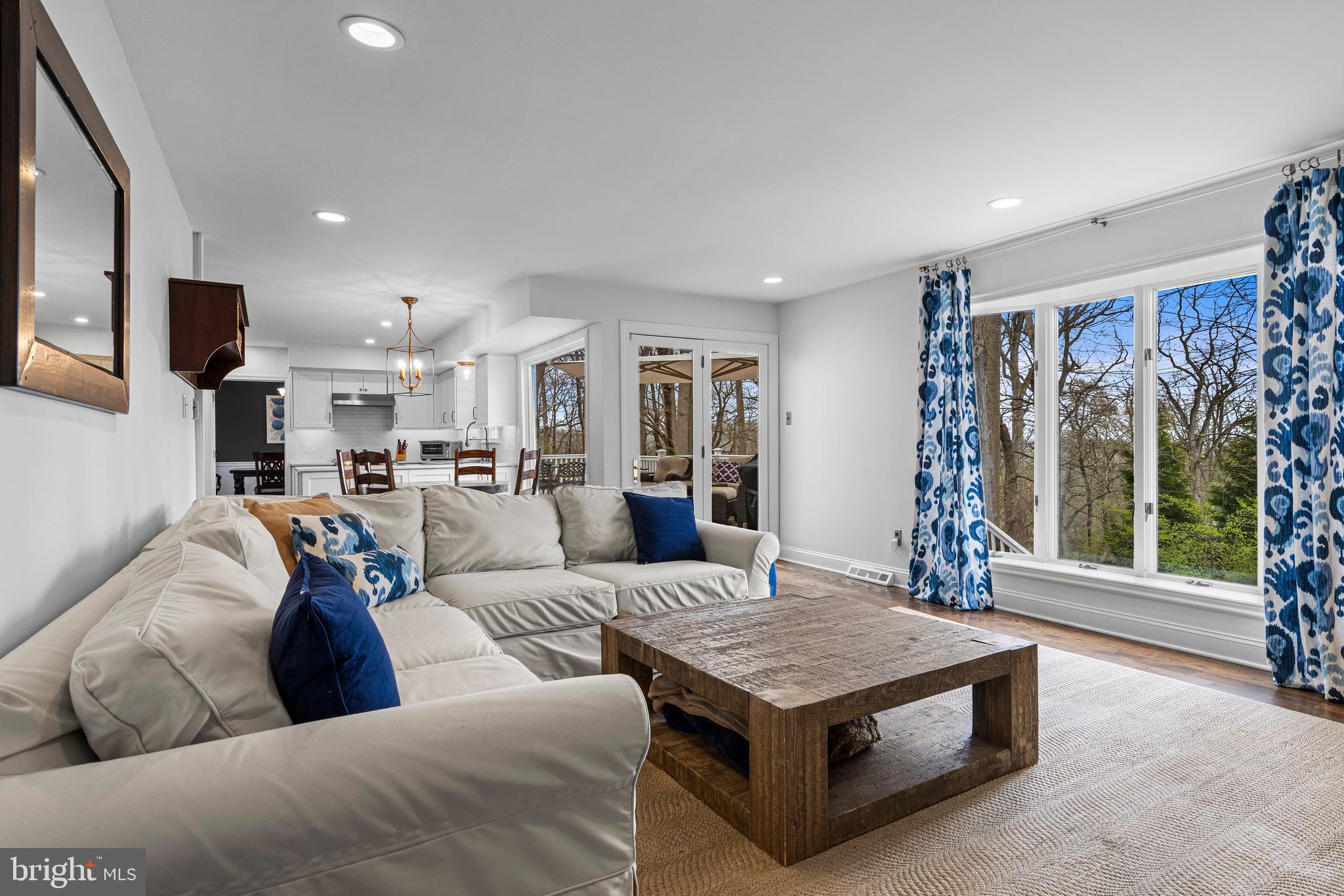 EATON VIL - Residential