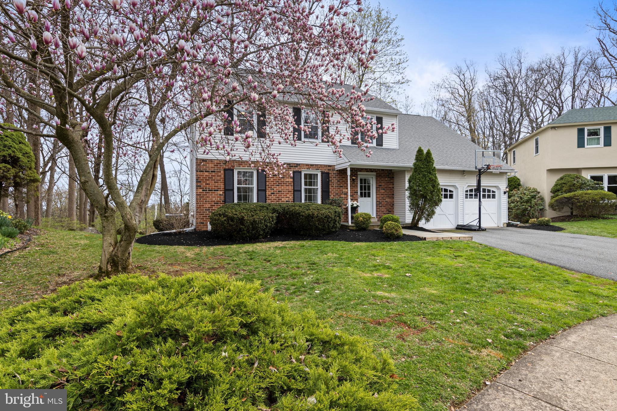 EATON VIL - Residential