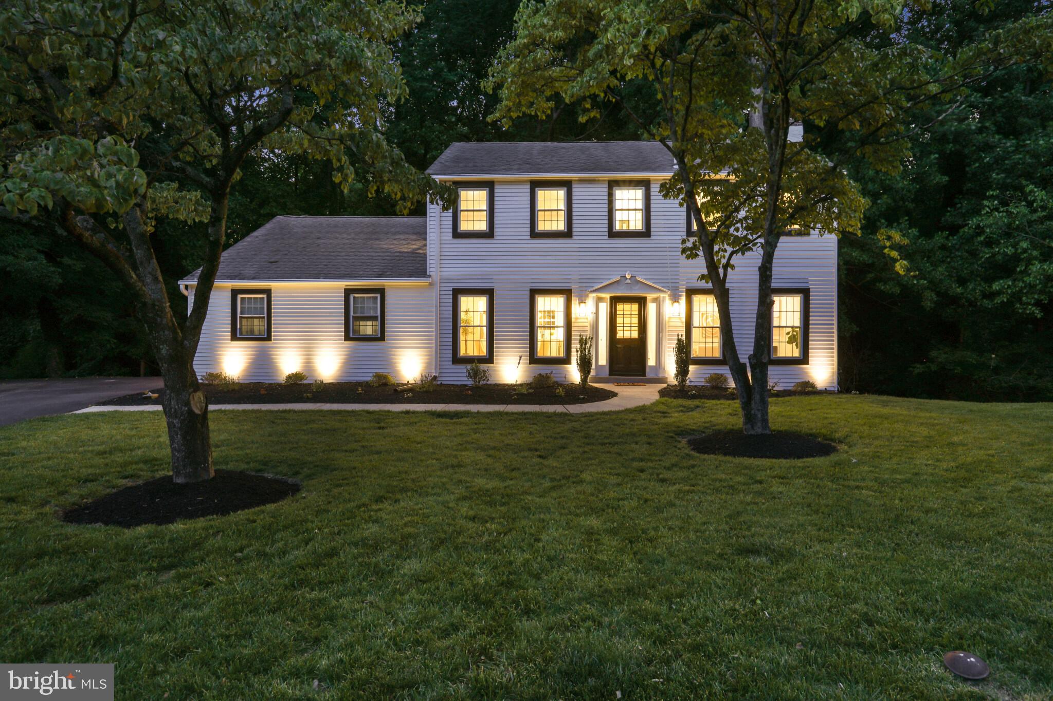688 MEADOWBROOK LANE