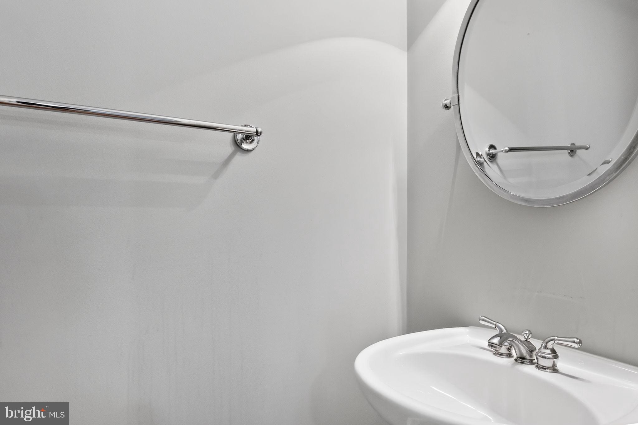 WINDWARD KEY - Residential