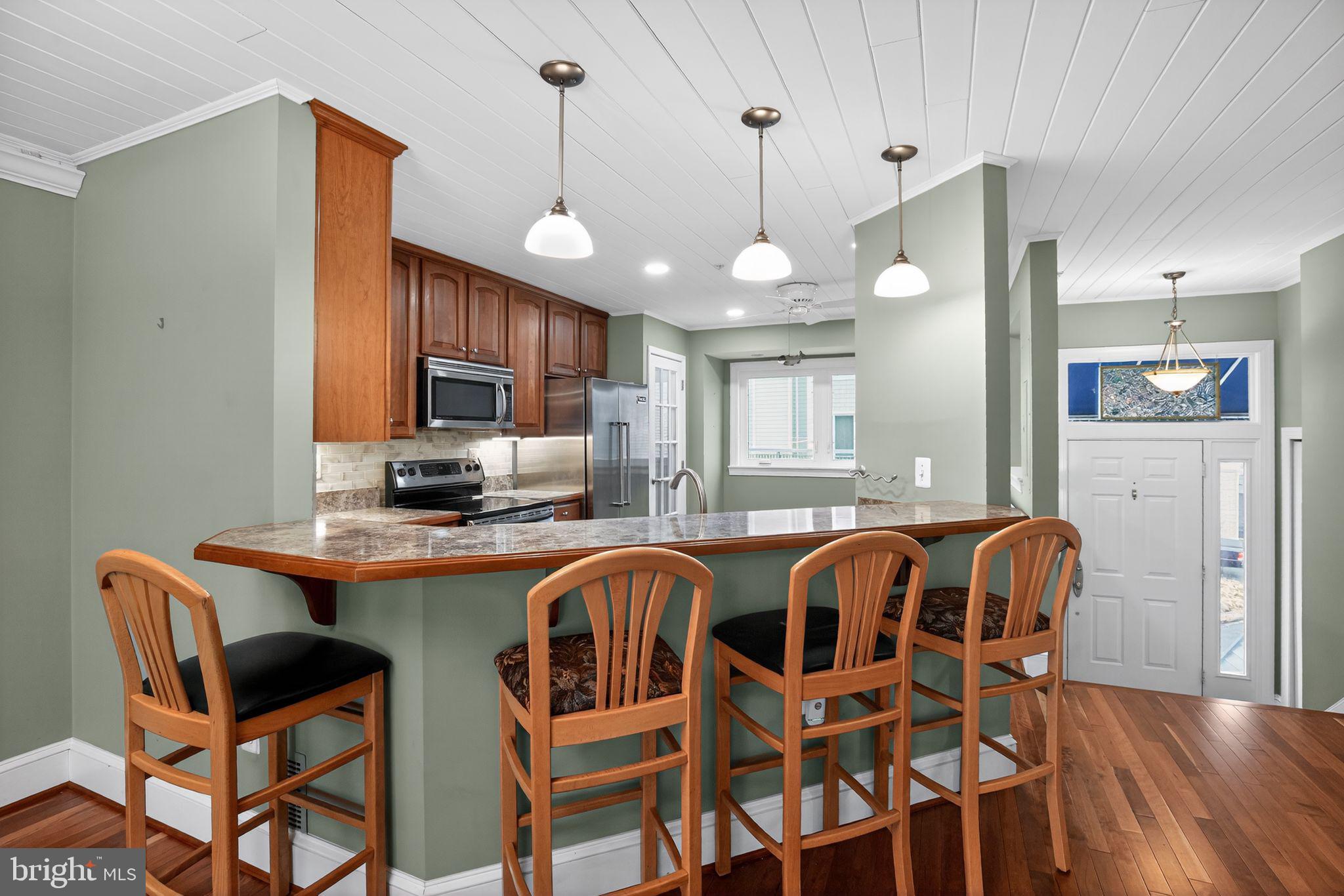 WINDWARD KEY - Residential