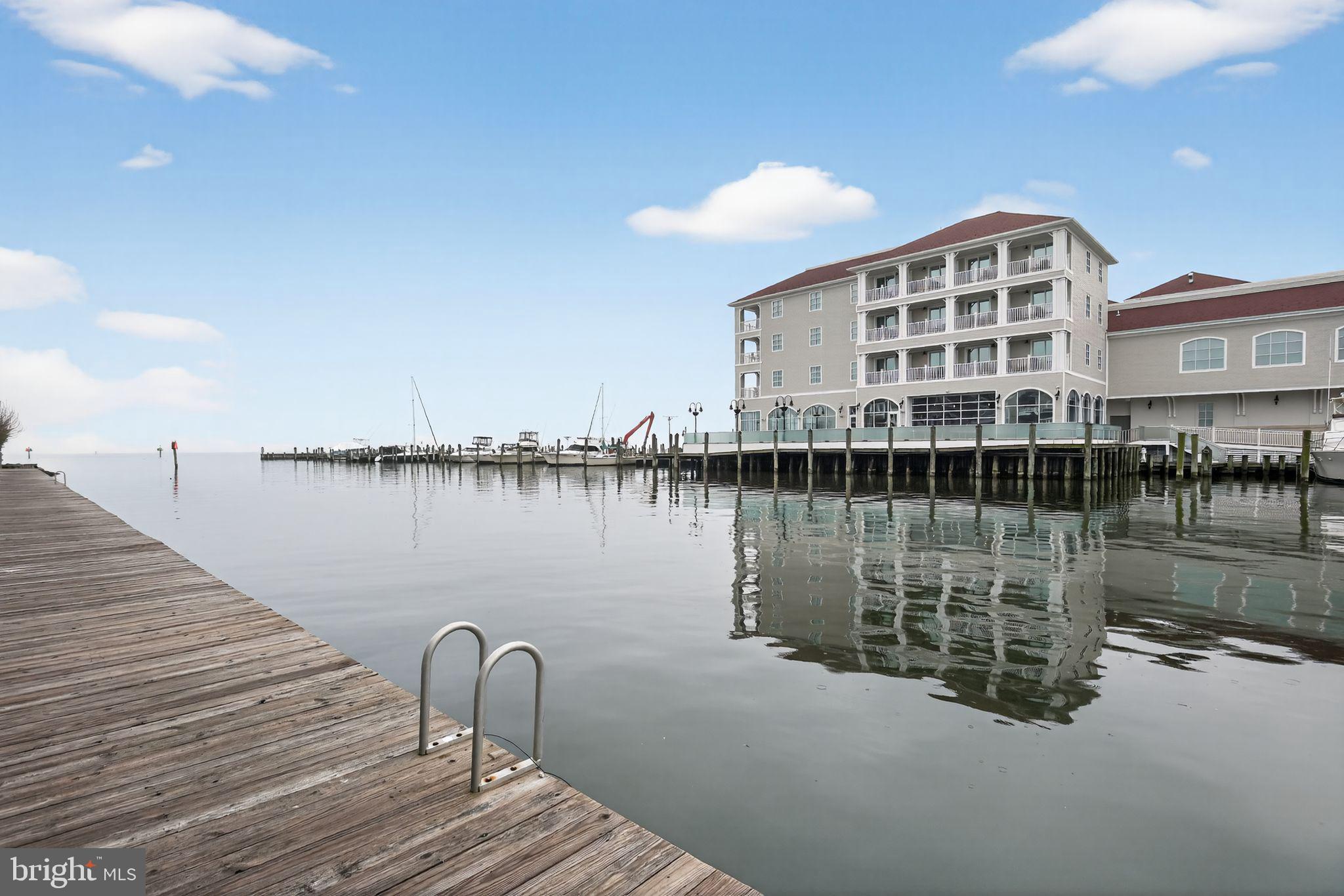 WINDWARD KEY - Residential