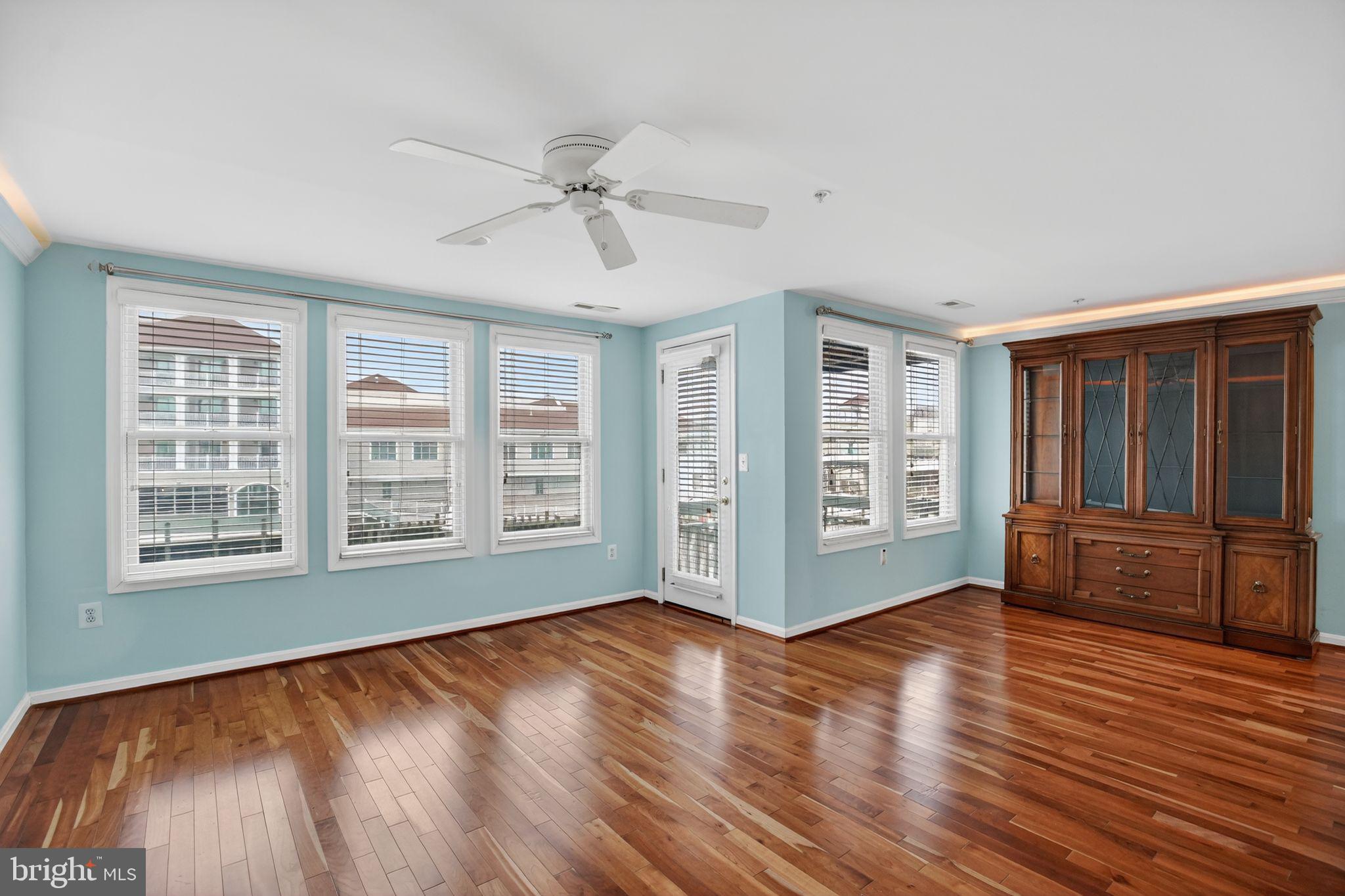 WINDWARD KEY - Residential