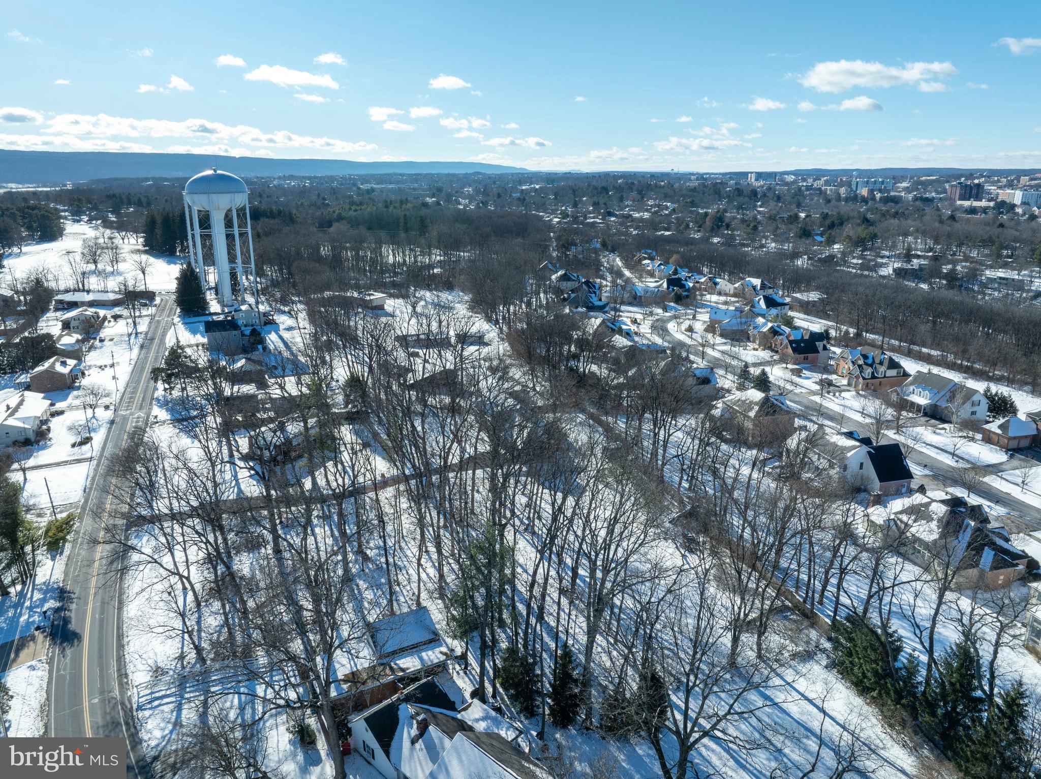 CENTRE HILLS VILLAGE - Land