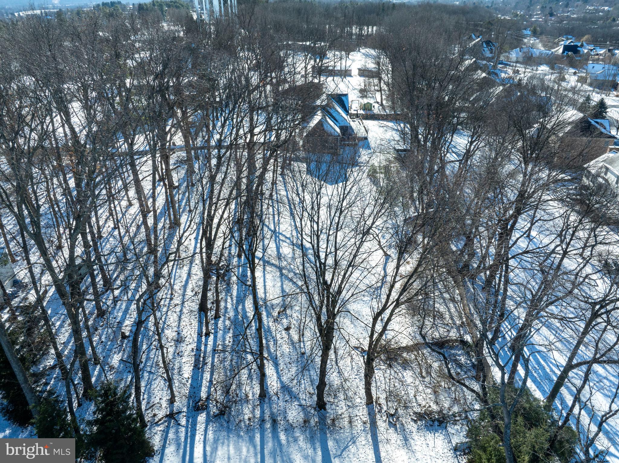 CENTRE HILLS VILLAGE - Land