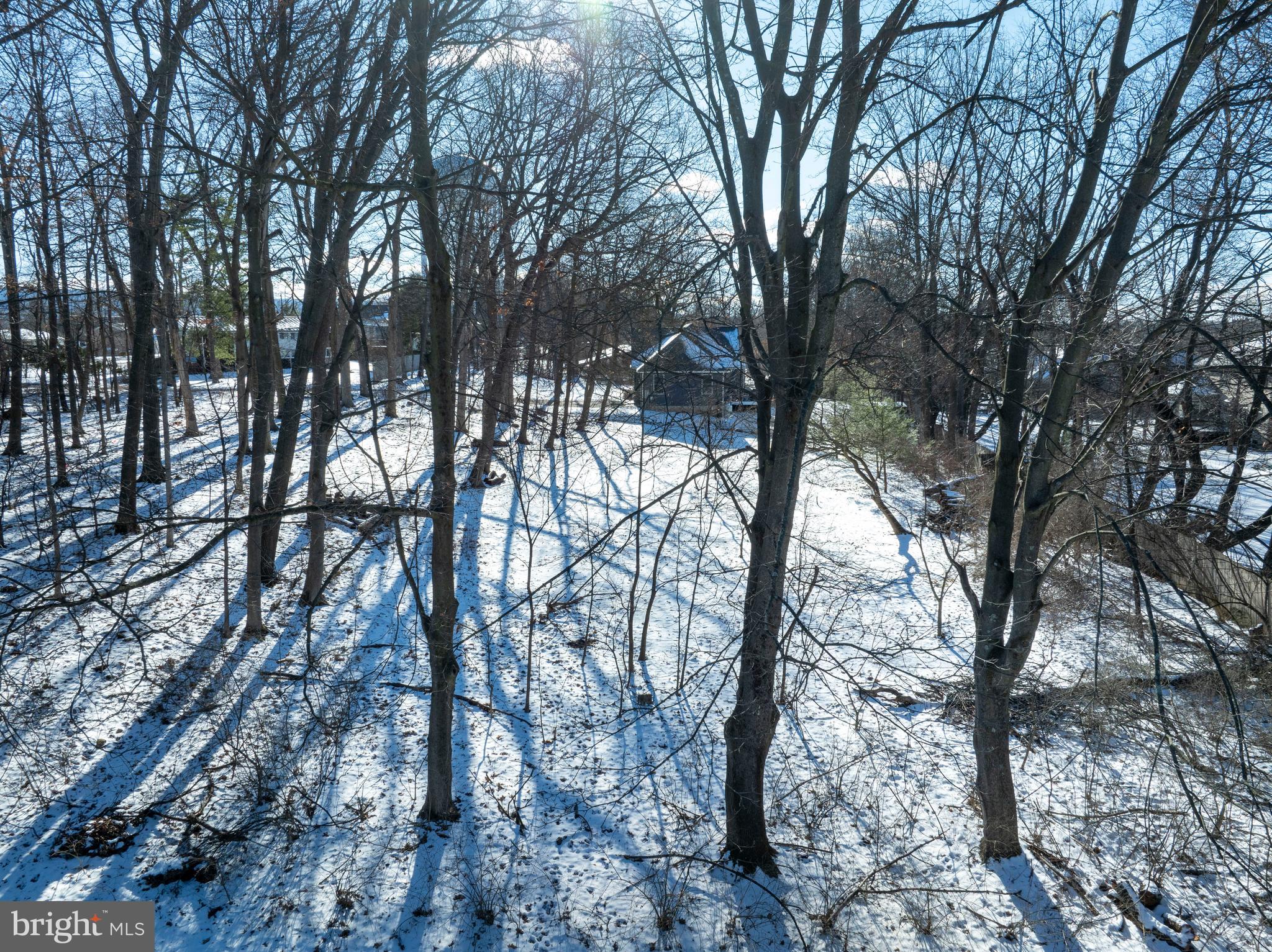 CENTRE HILLS VILLAGE - Land