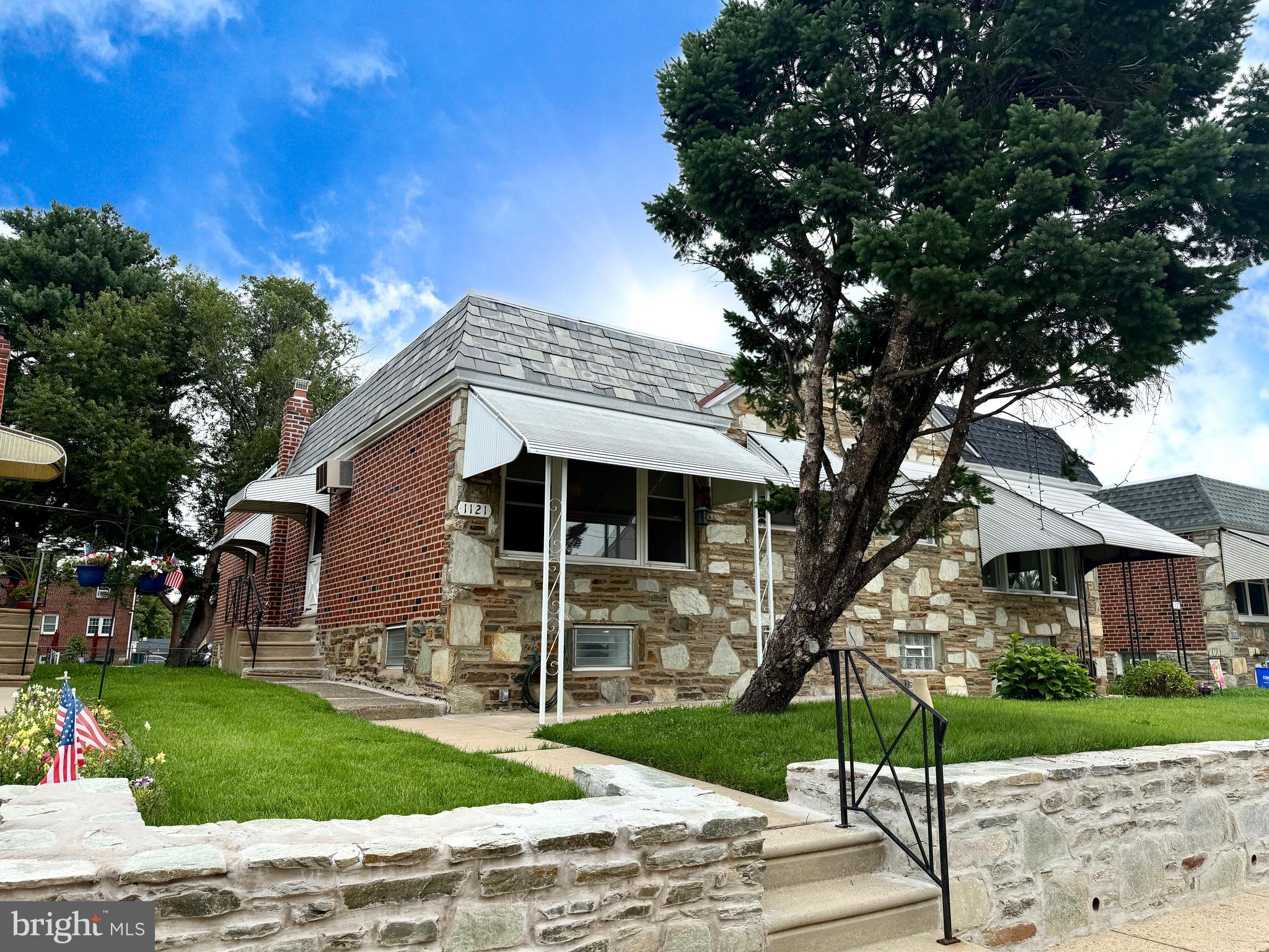 1121 RIPLEY STREET