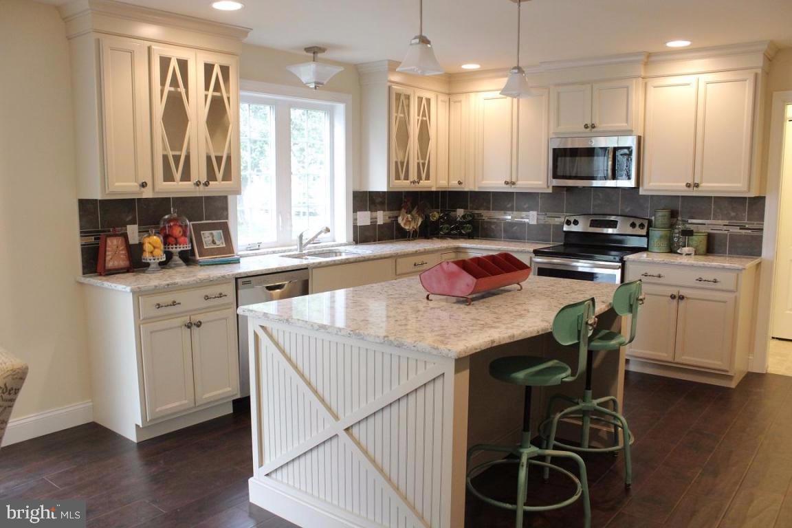 GREENLEAF ESTATES - Residential