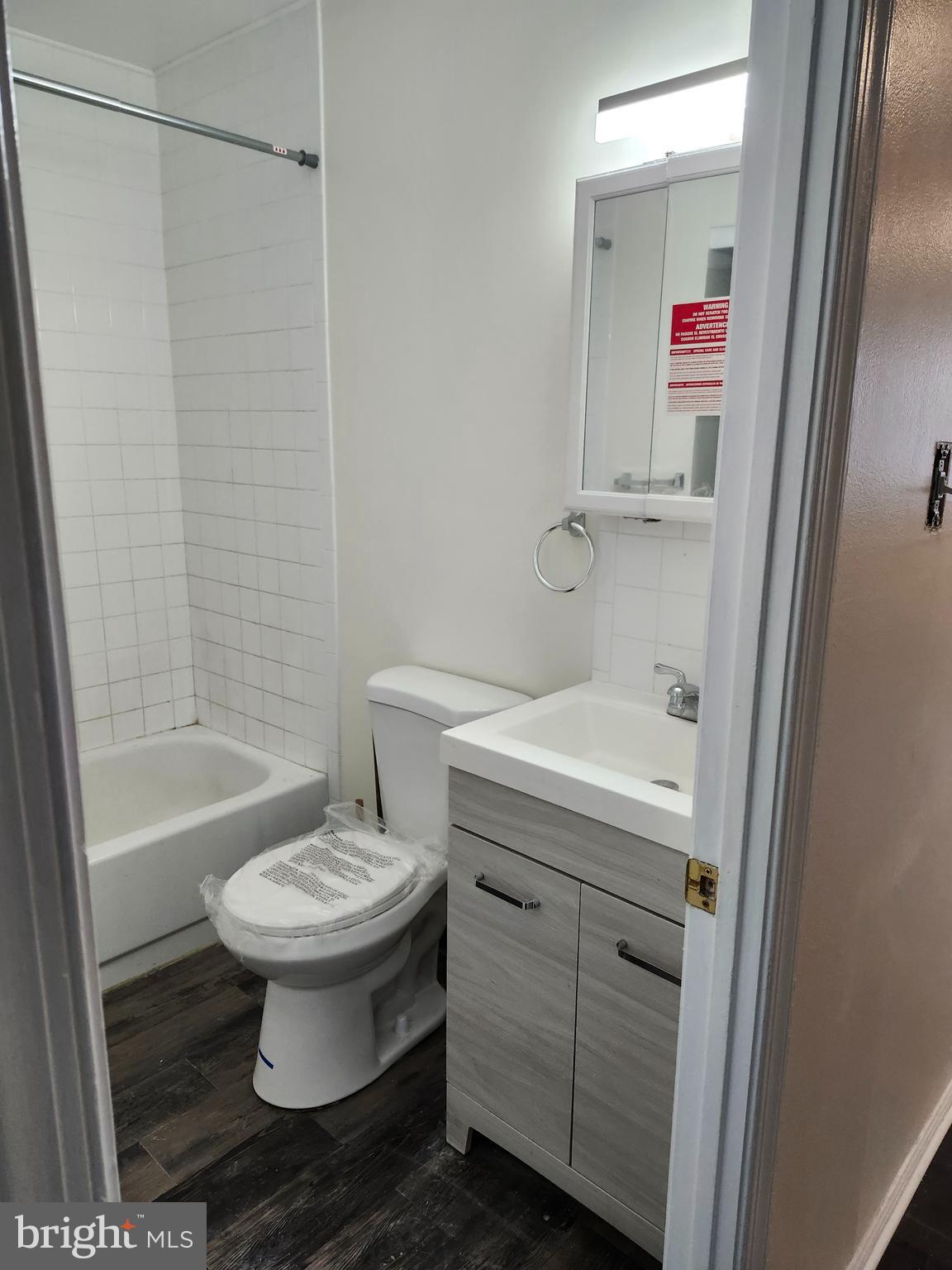 GREEN MEADOWS - Residential Lease