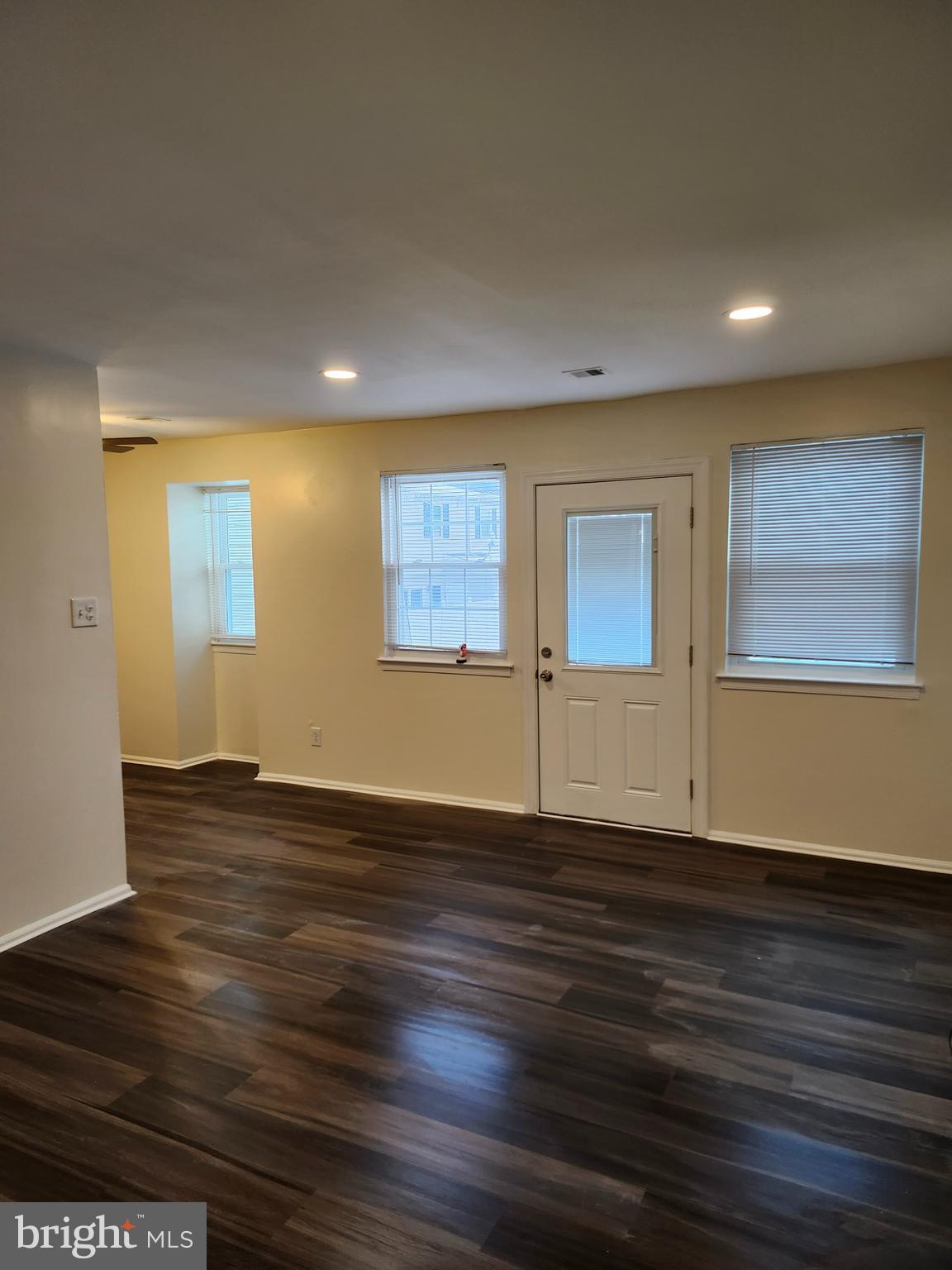 GREEN MEADOWS - Residential Lease