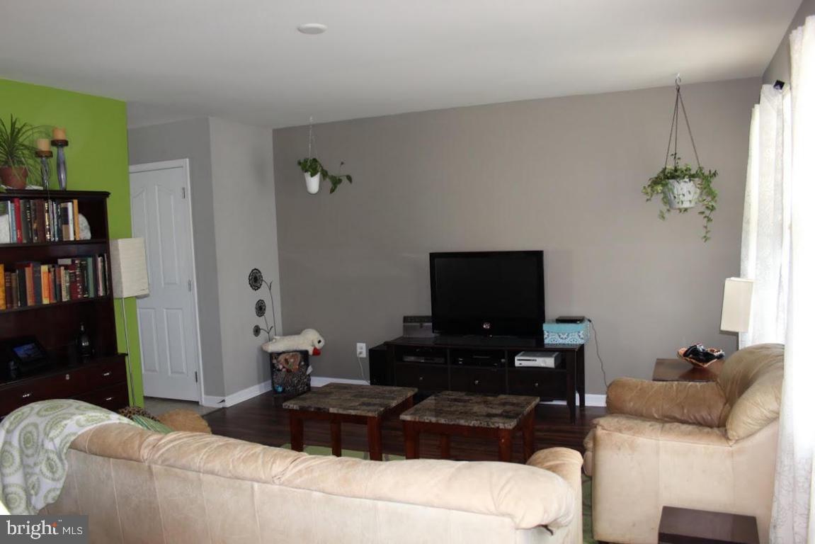 HAWTHORNE RIDGE - Residential