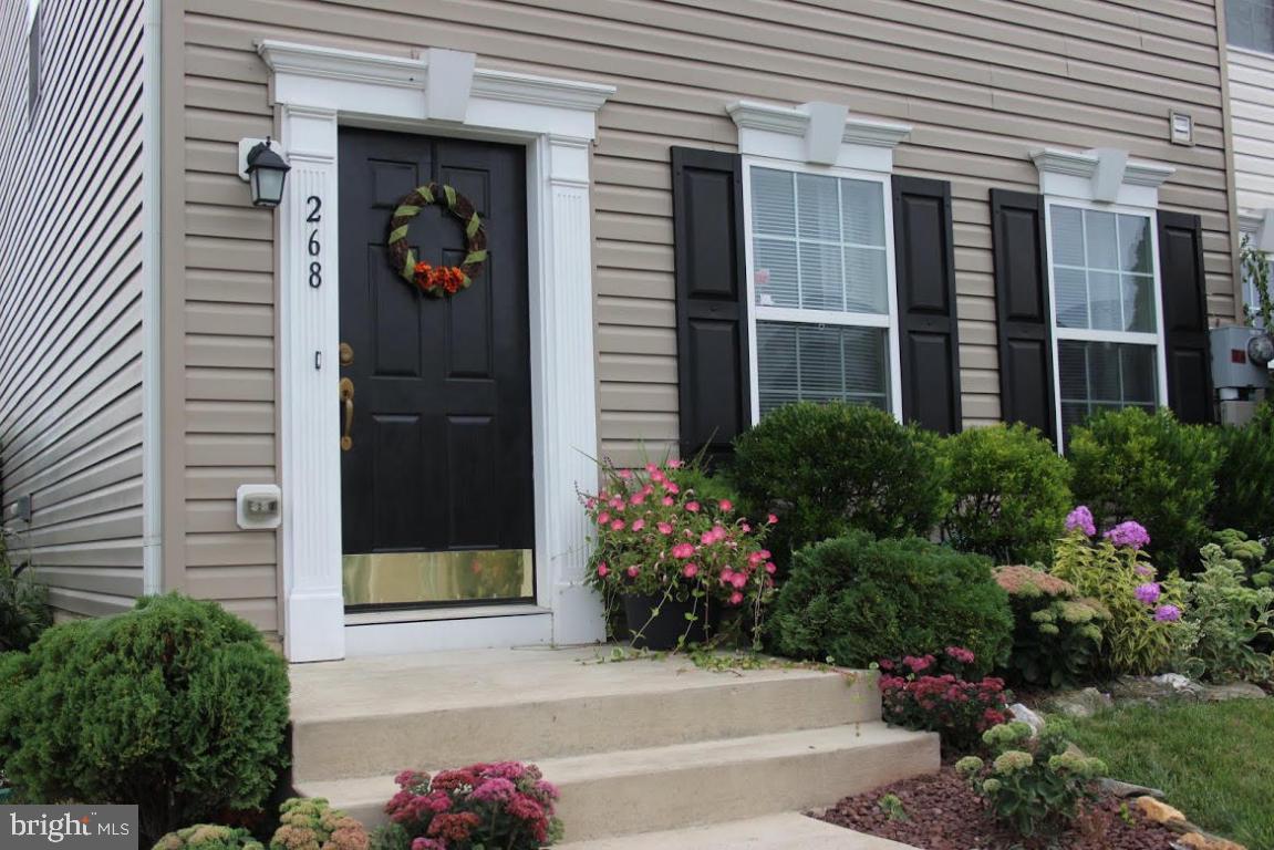 HAWTHORNE RIDGE - Residential