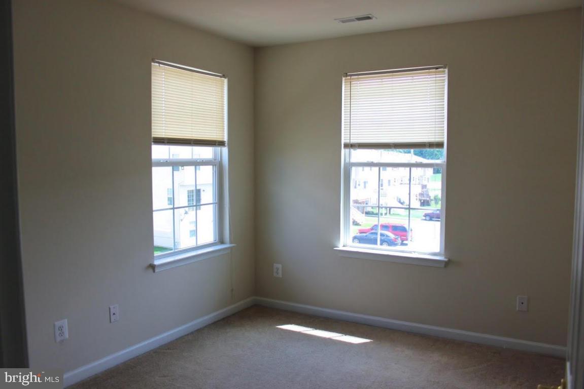 HAWTHORNE RIDGE - Residential