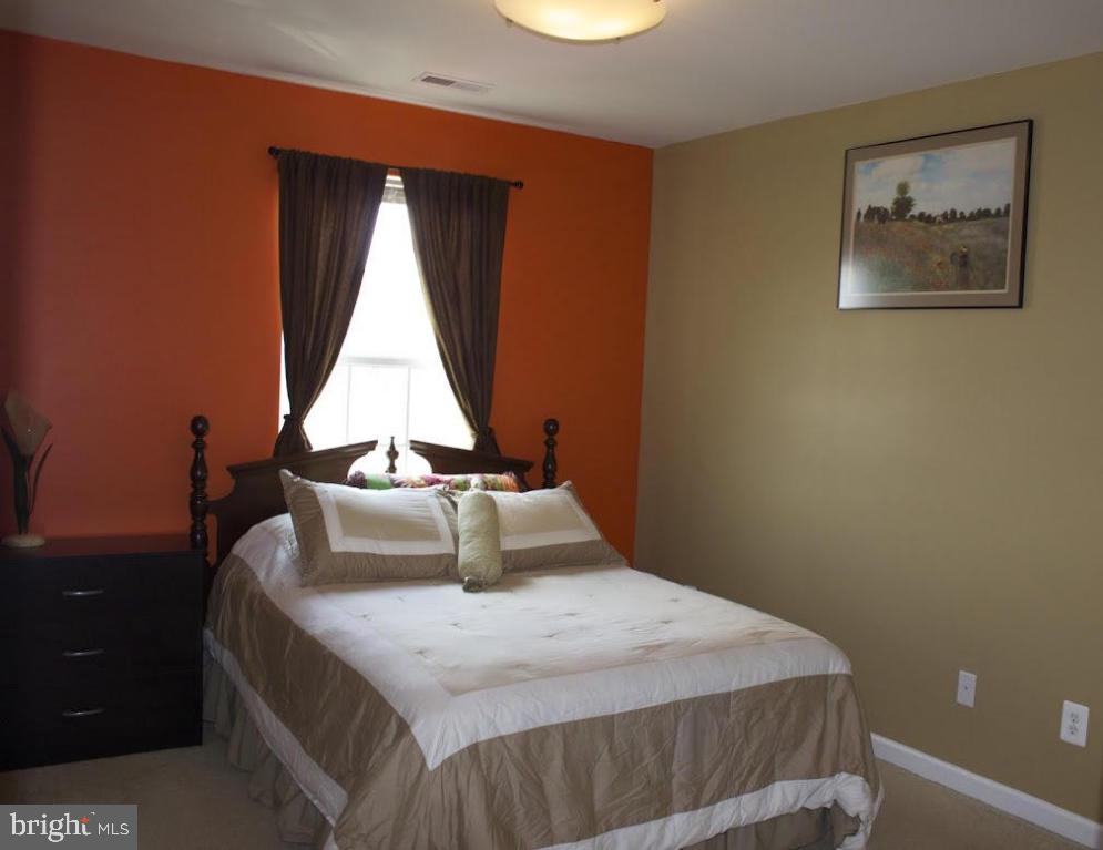HAWTHORNE RIDGE - Residential