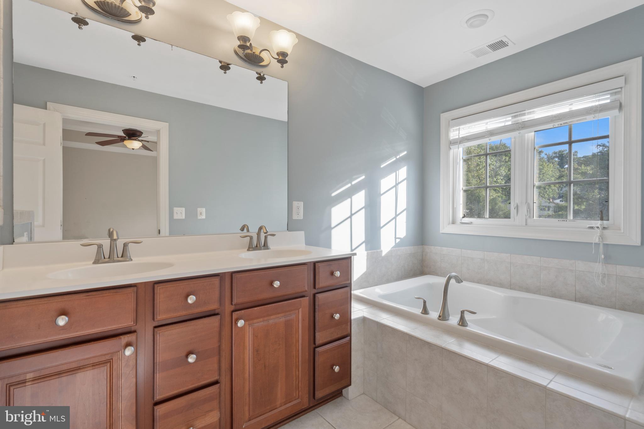 BROOKFIELD GLEBE ROAD - Residential Lease