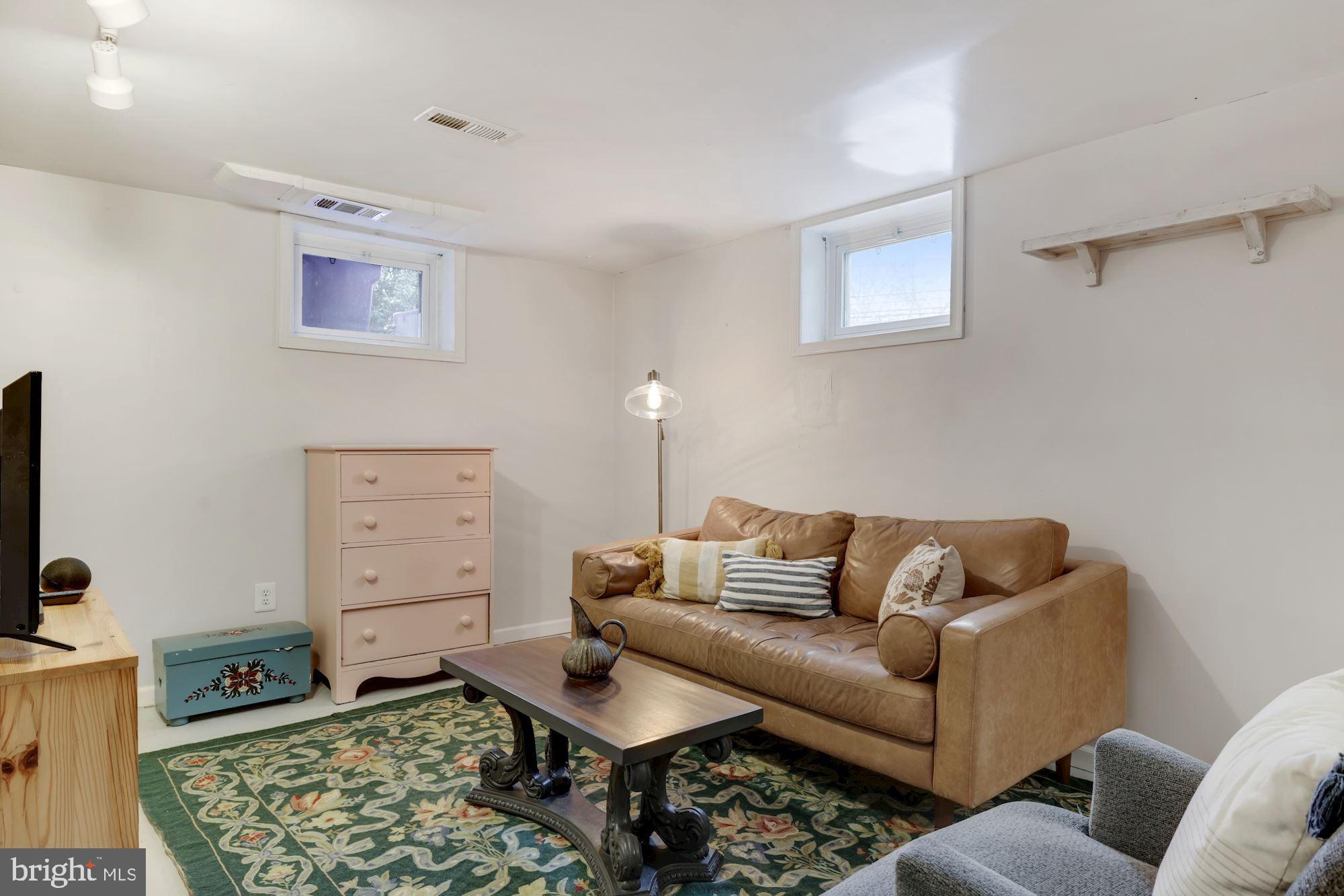 INDIAN SPRING PARK - Residential Lease