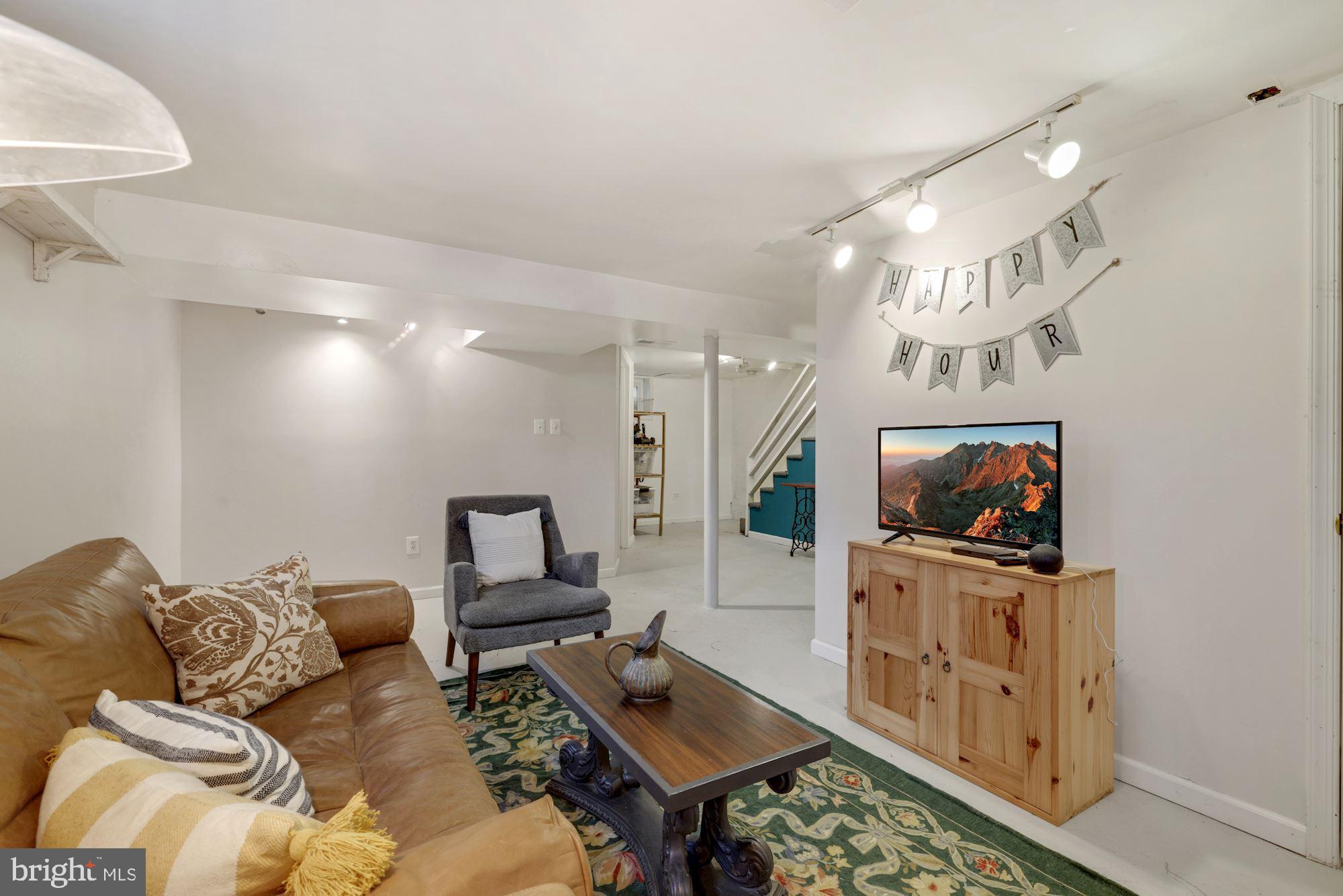 INDIAN SPRING PARK - Residential Lease