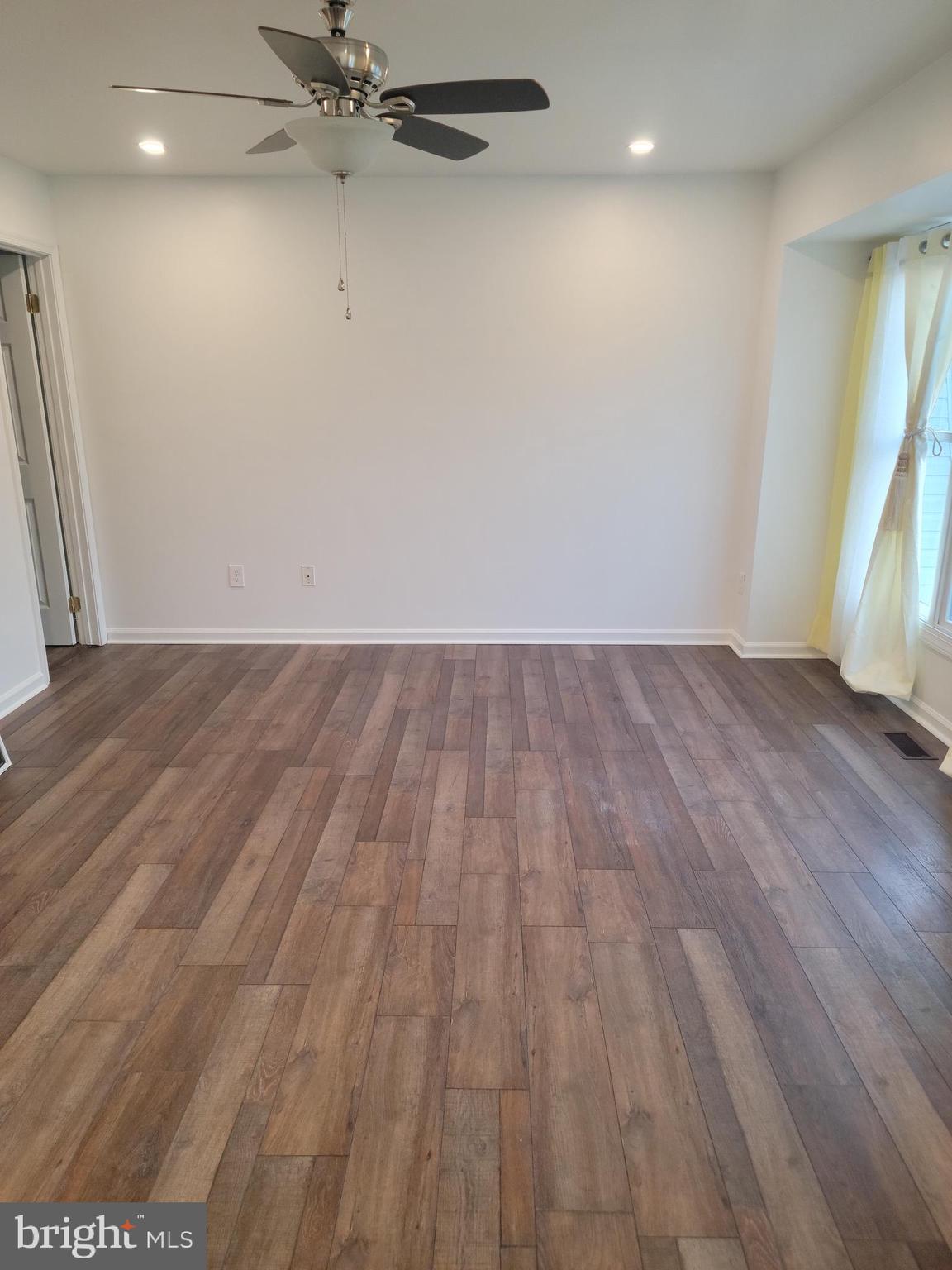 TOWNES OF ASHLEIGH - Residential Lease