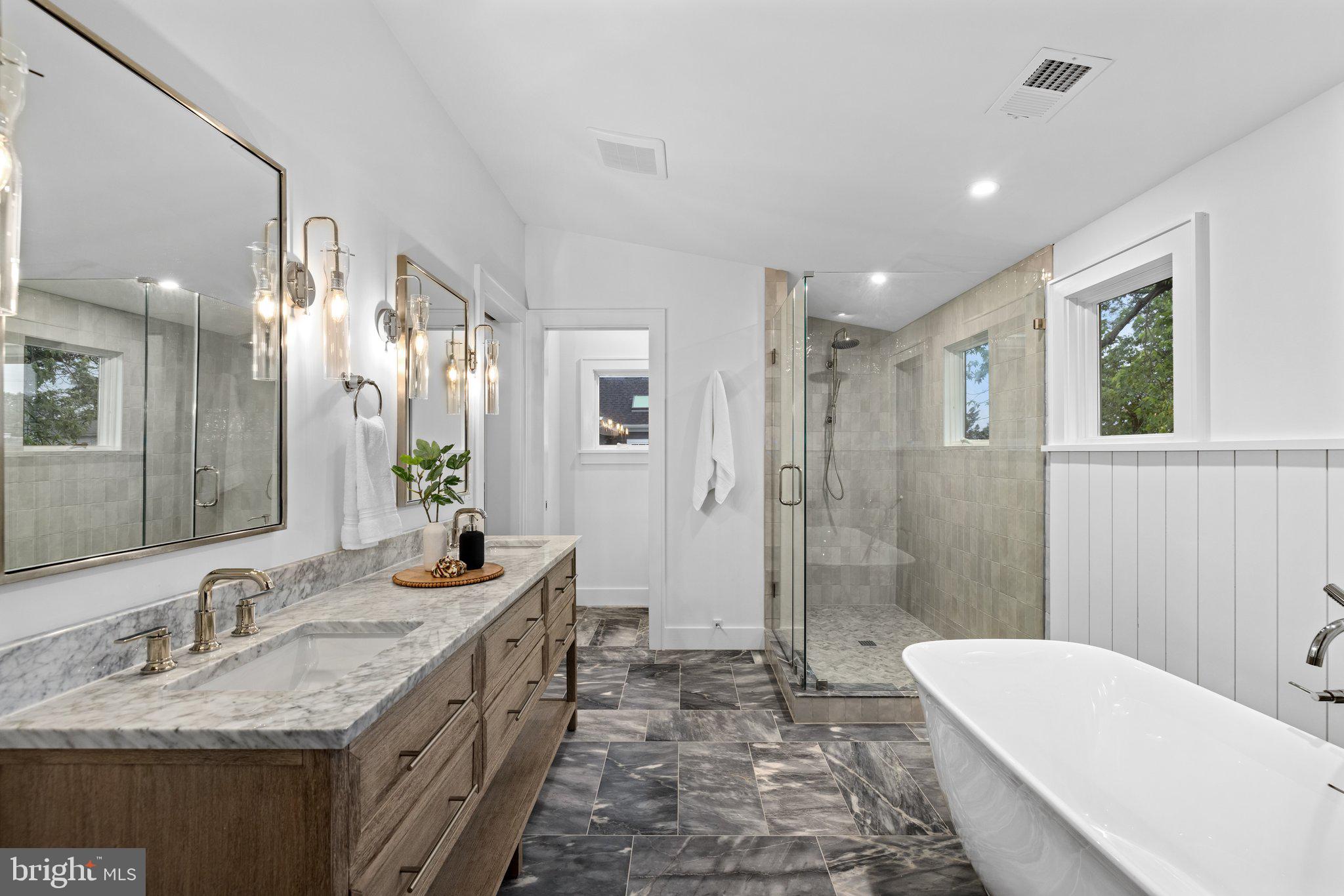 DEL RAY - Residential