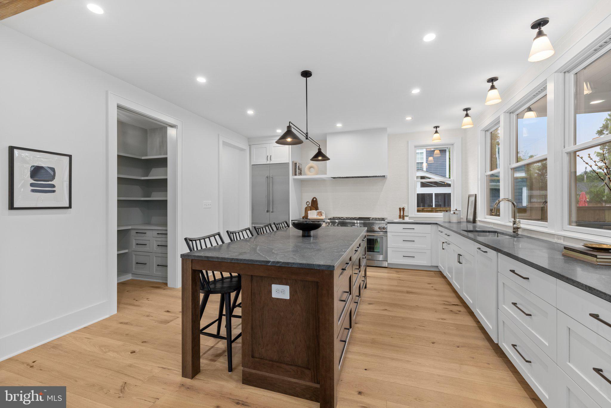 DEL RAY - Residential