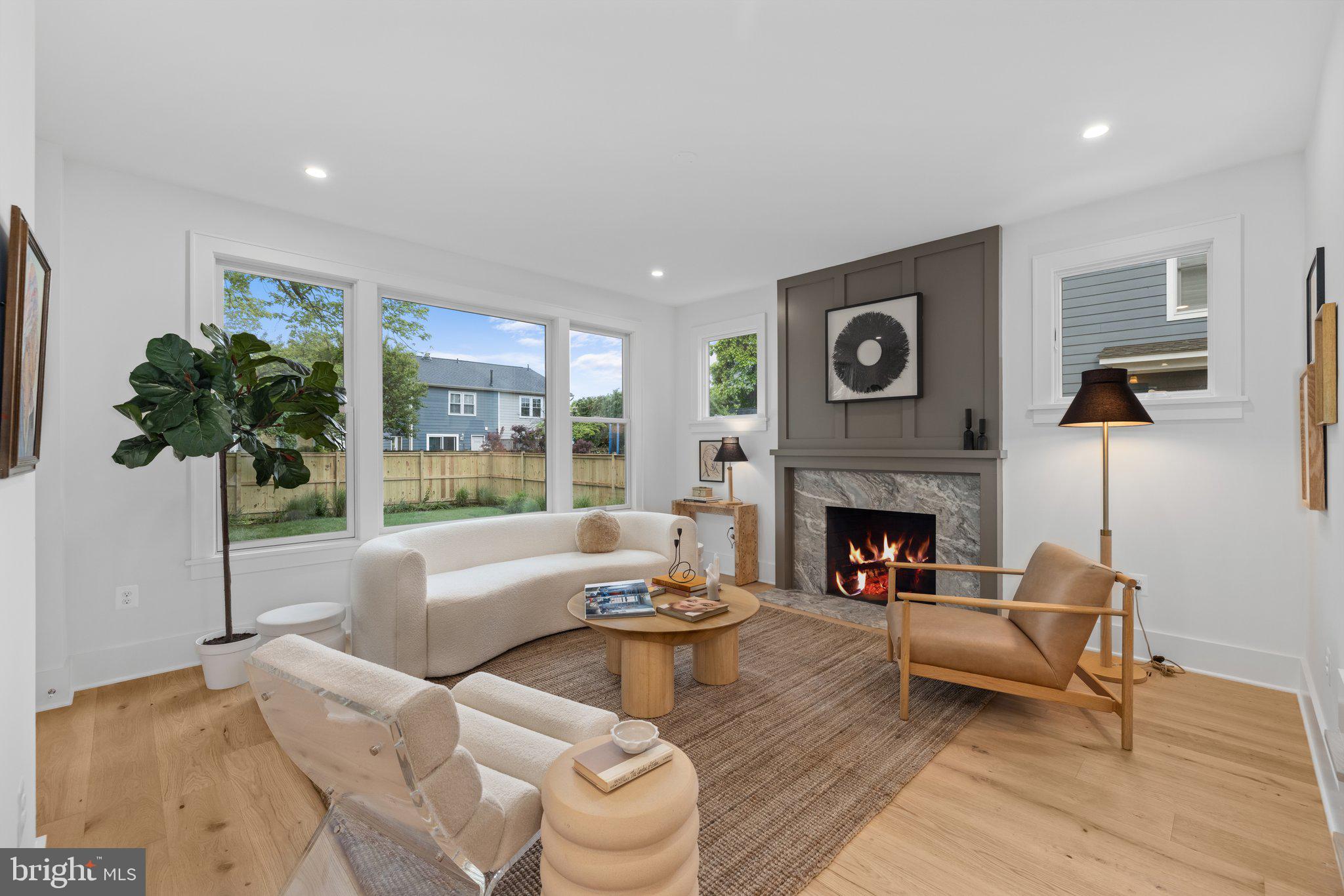 DEL RAY - Residential