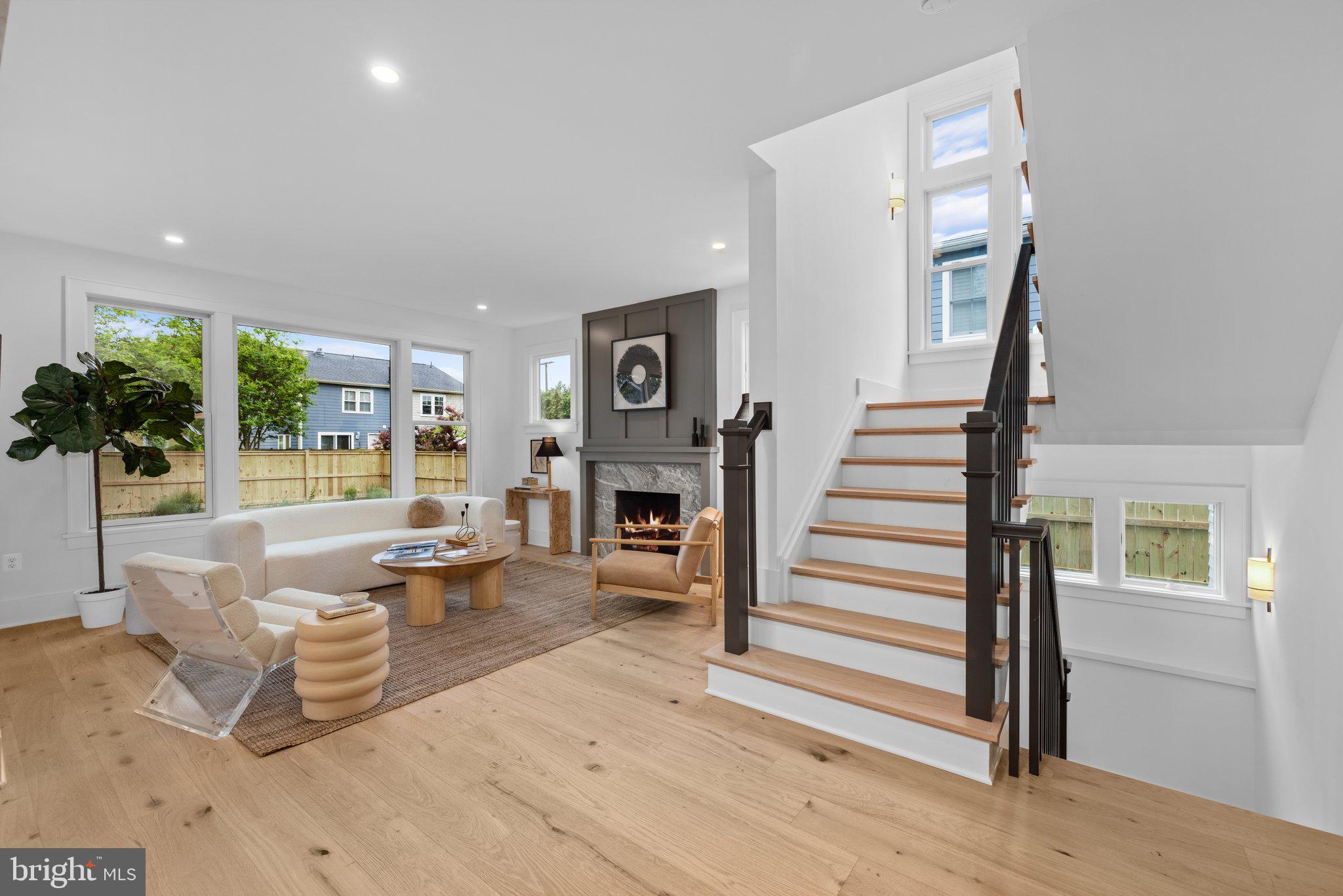 DEL RAY - Residential