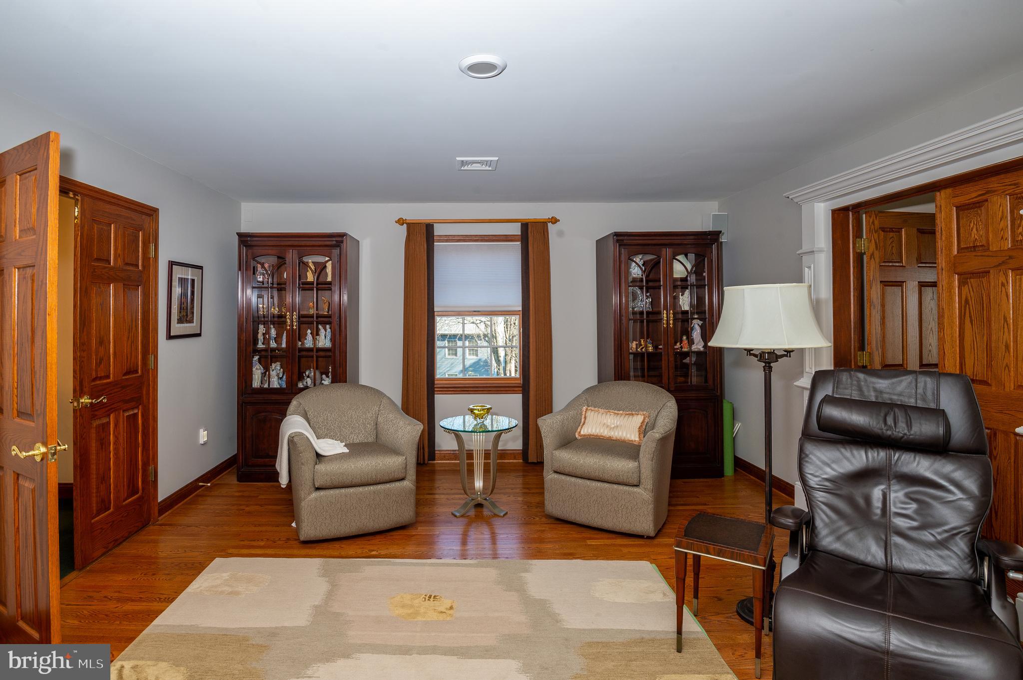 INNER CIRCLE - Residential