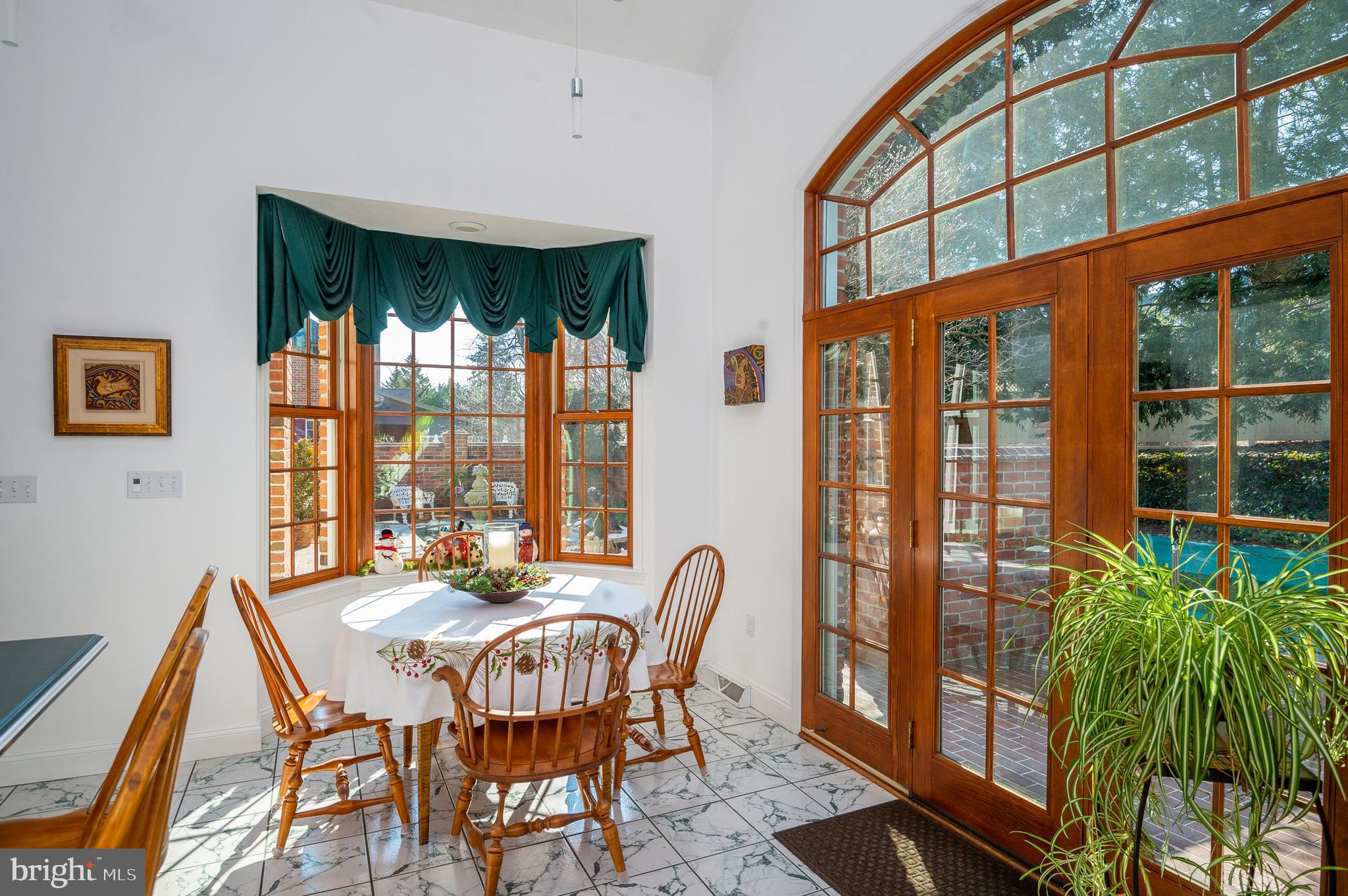 INNER CIRCLE - Residential