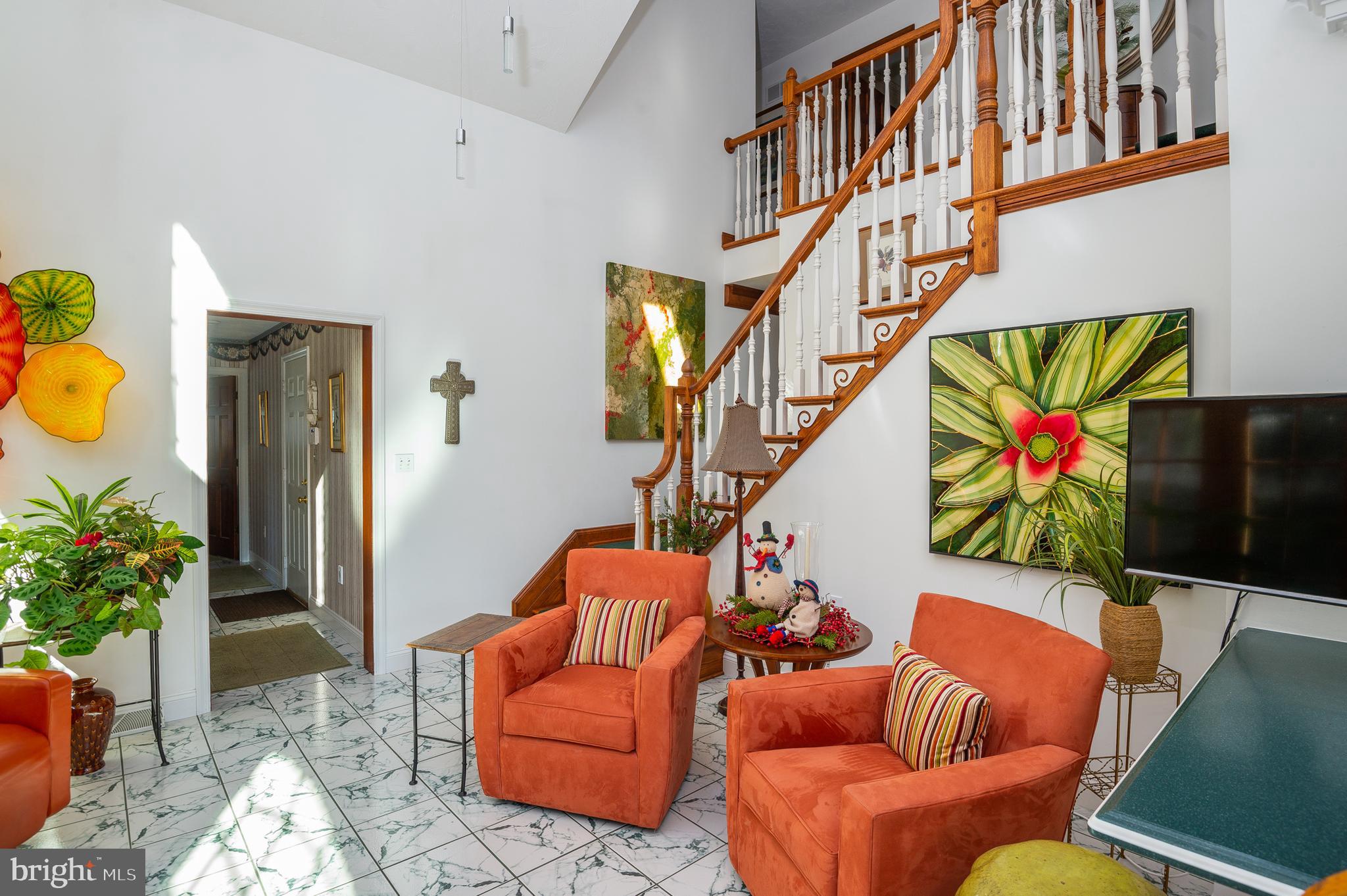 INNER CIRCLE - Residential