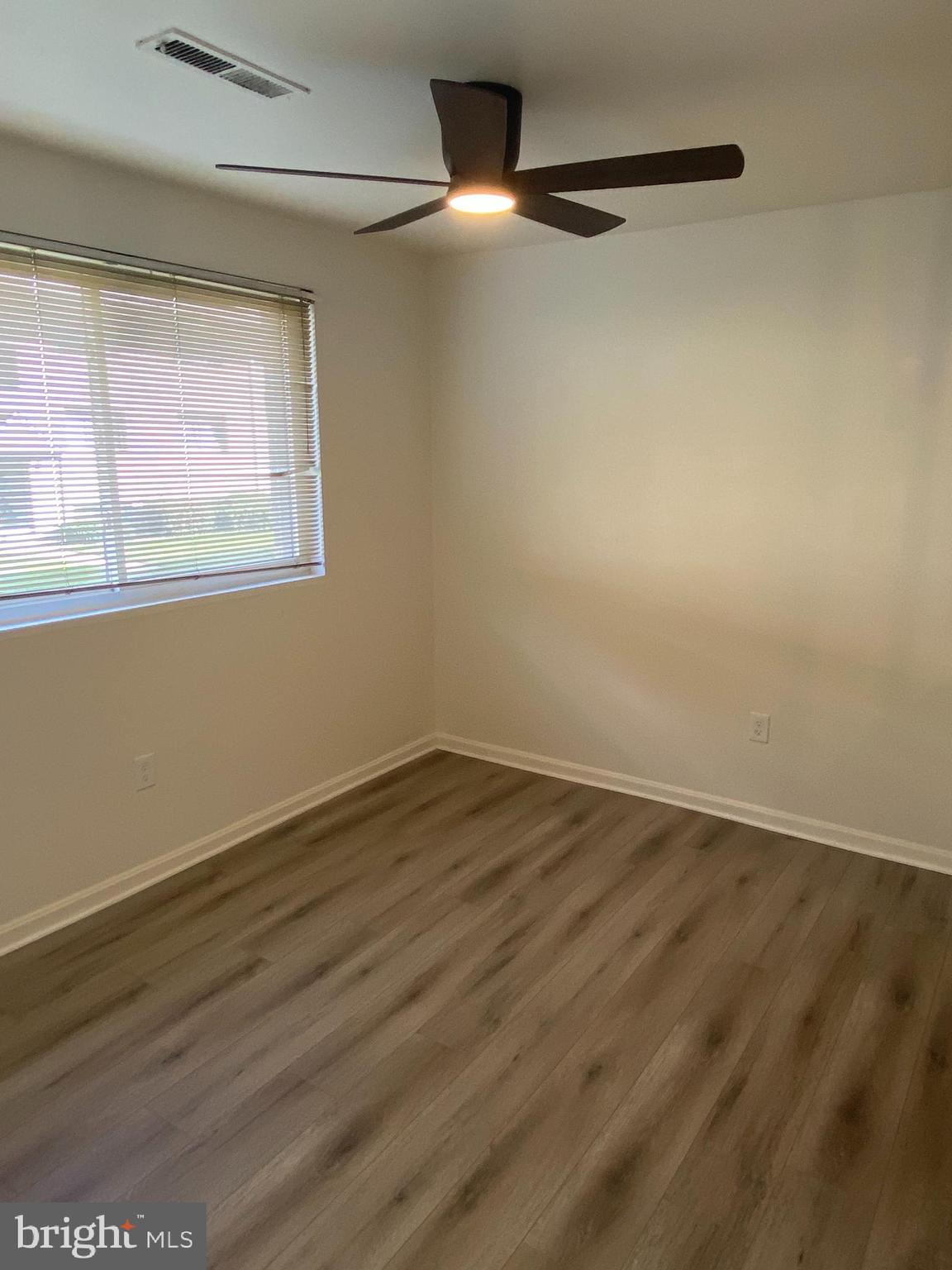 CARROLLAN GARDENS - Residential Lease