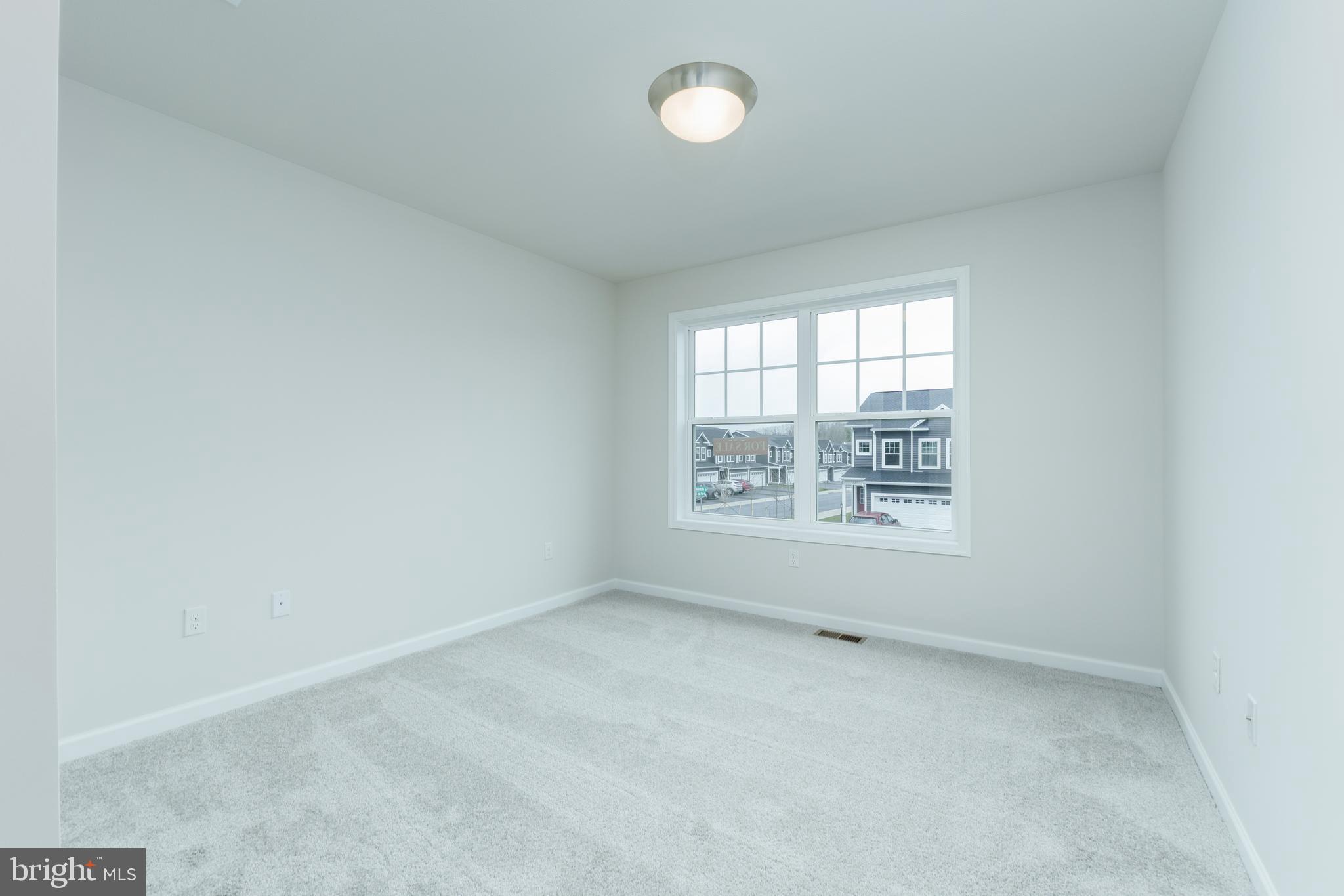 GRAYS POINTE - Residential