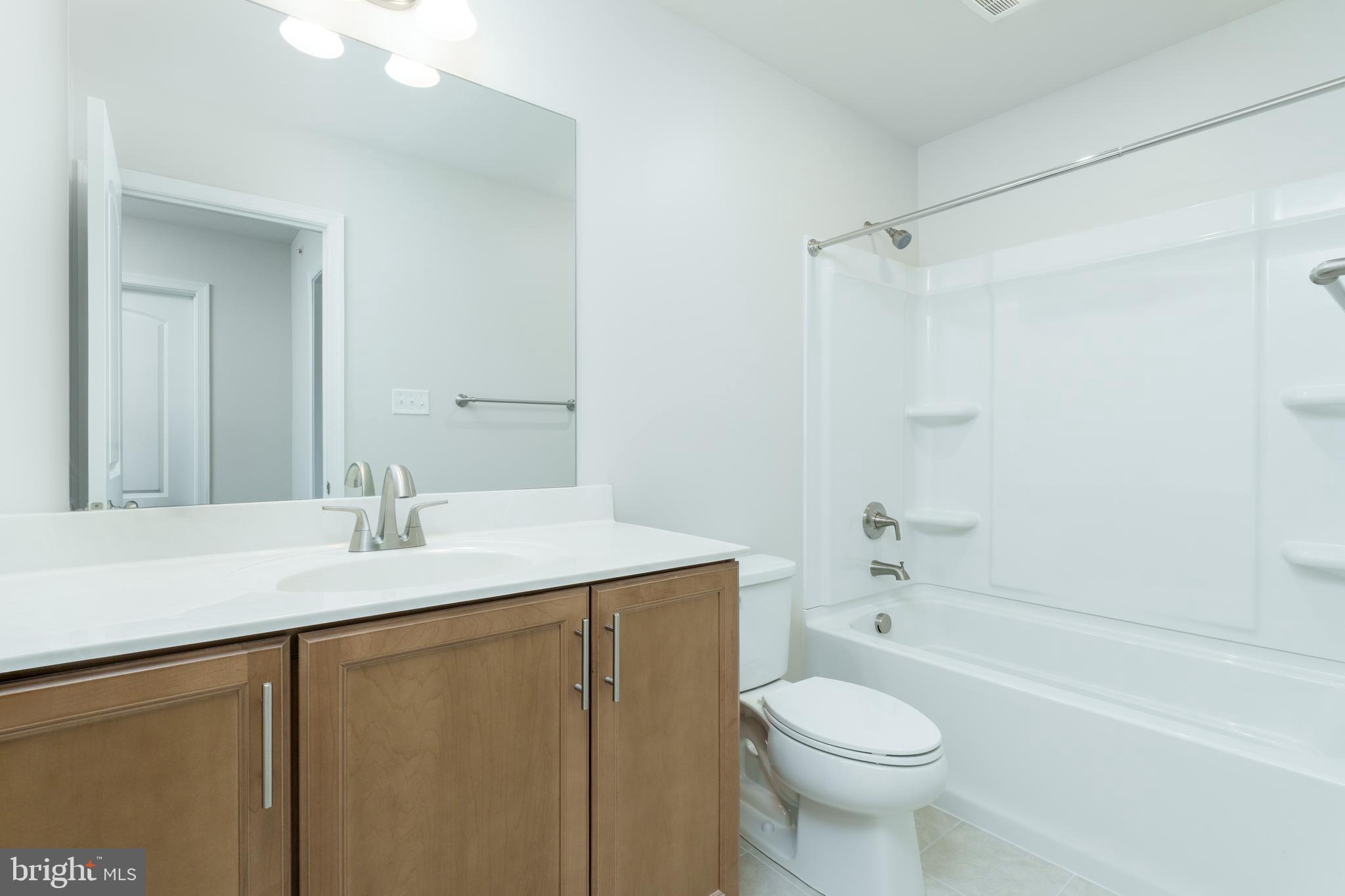 GRAYS POINTE - Residential