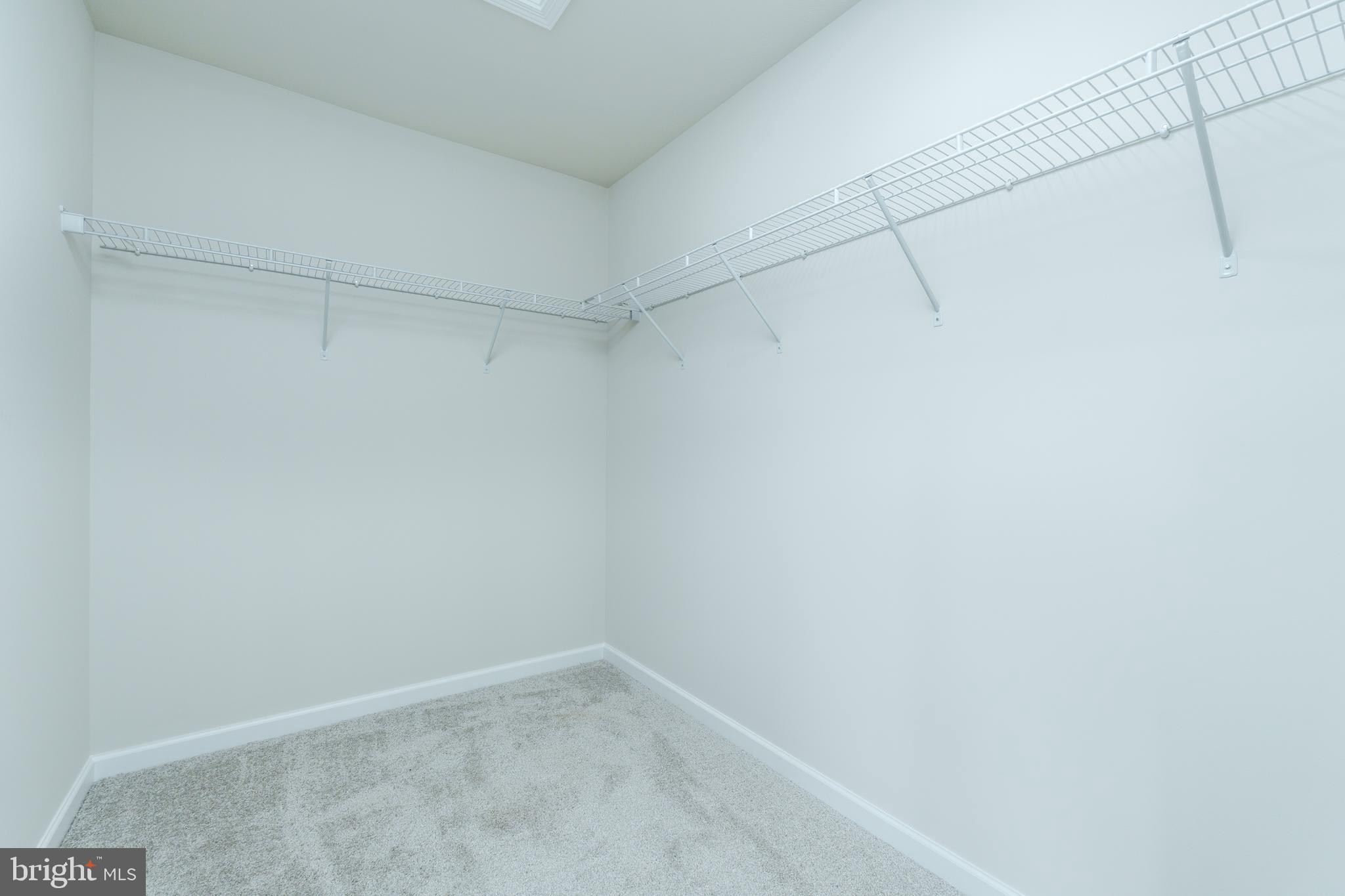 GRAYS POINTE - Residential