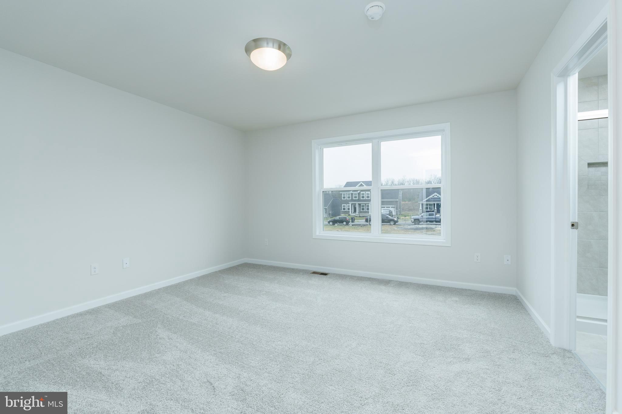 GRAYS POINTE - Residential