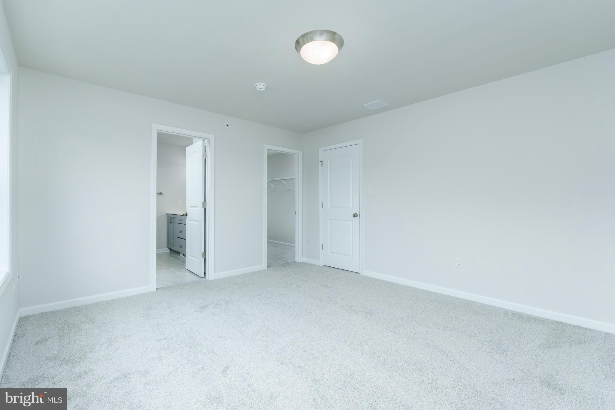 GRAYS POINTE - Residential