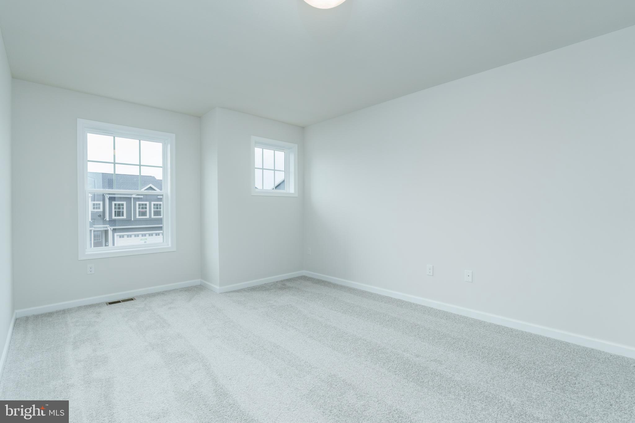 GRAYS POINTE - Residential