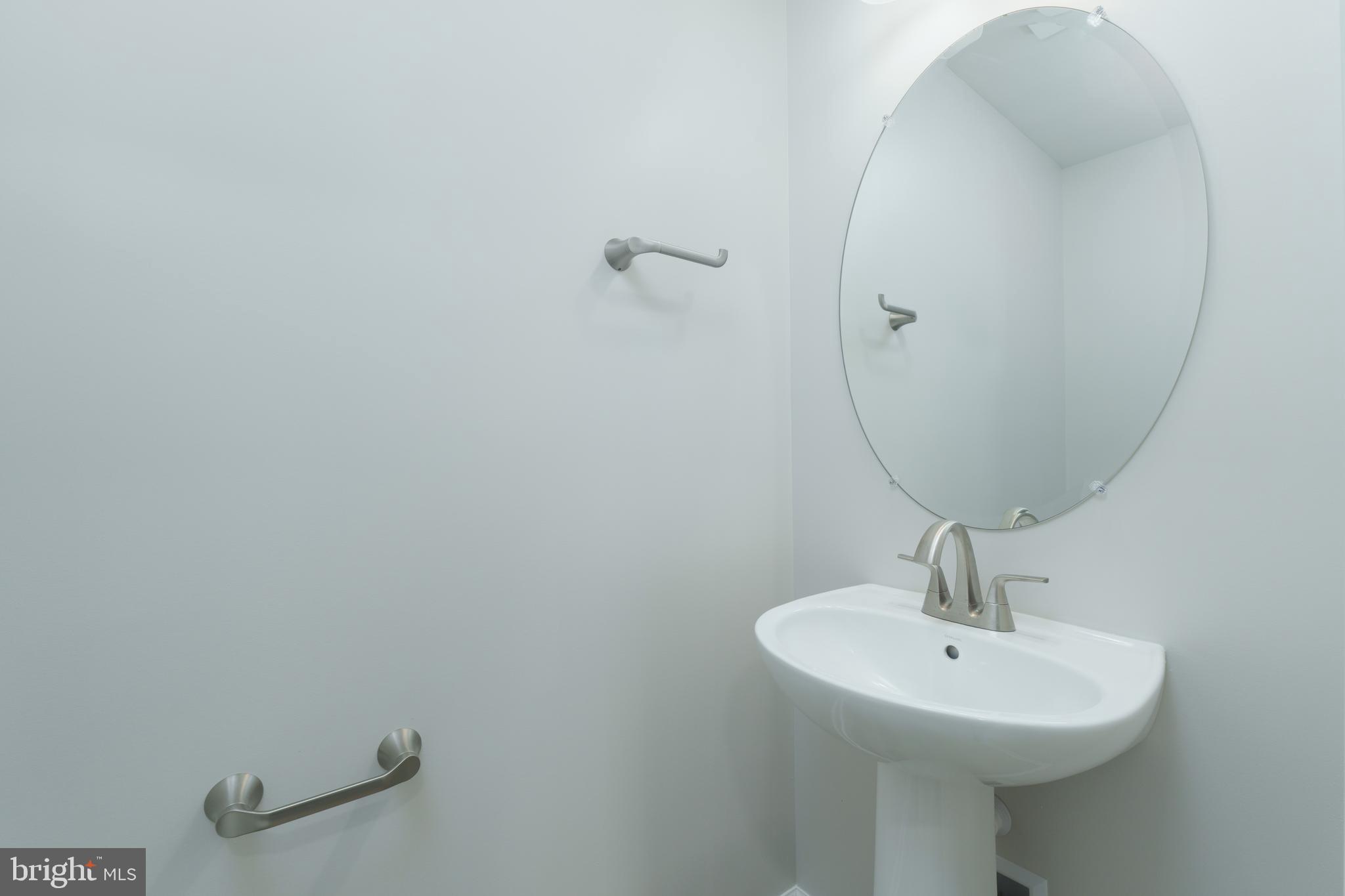 GRAYS POINTE - Residential