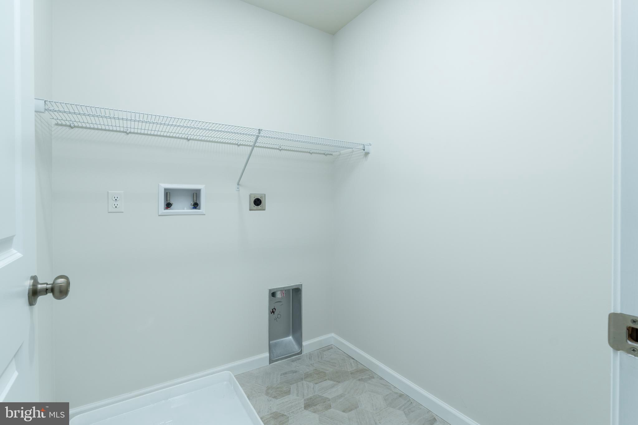 GRAYS POINTE - Residential