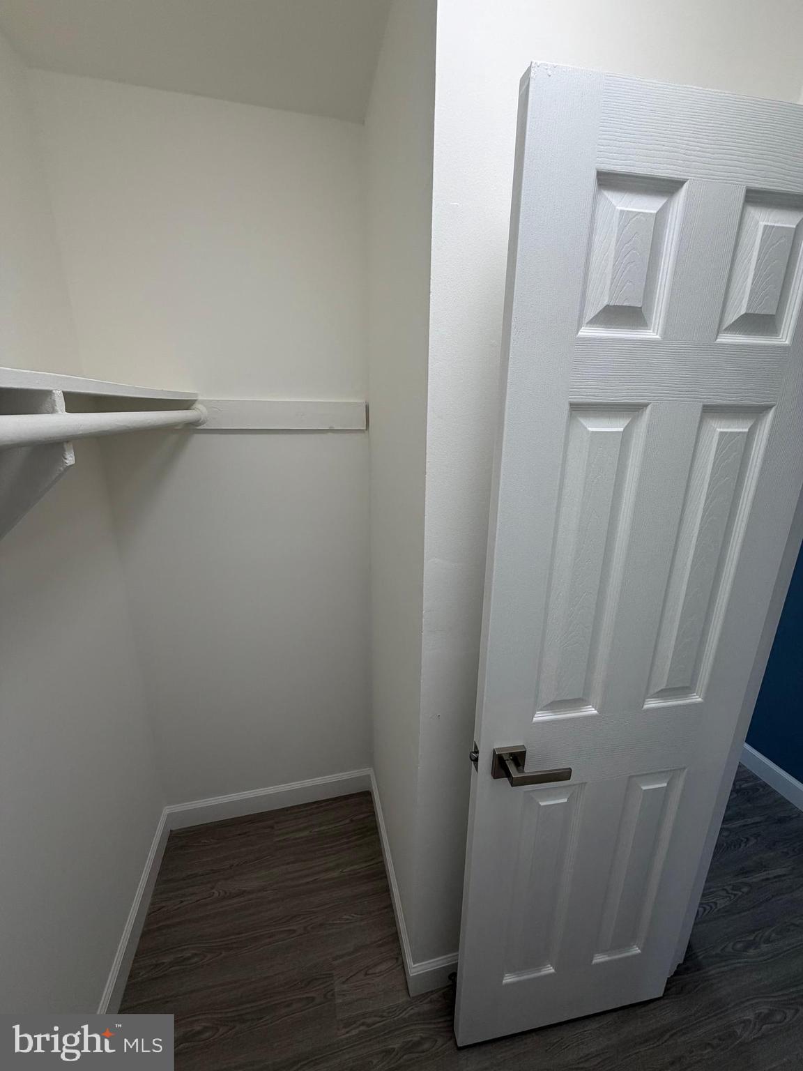 FALLS CHURCH GARDENS - Residential