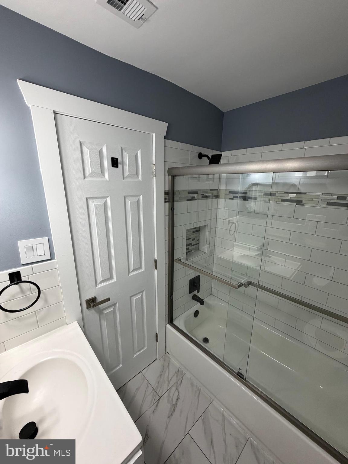 FALLS CHURCH GARDENS - Residential