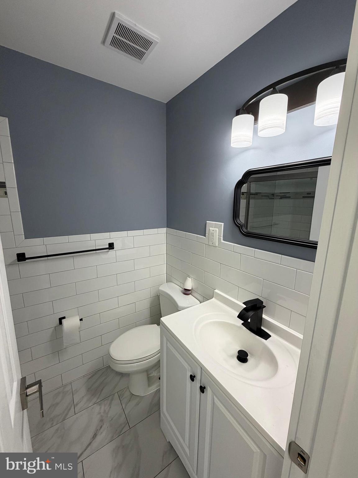 FALLS CHURCH GARDENS - Residential