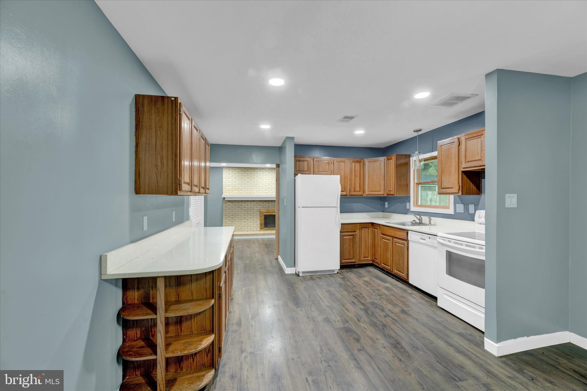 SINGING HILLS SUB - Residential