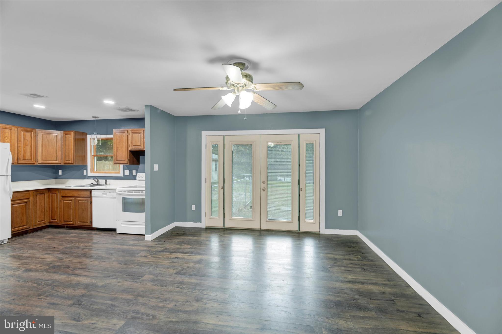 SINGING HILLS SUB - Residential