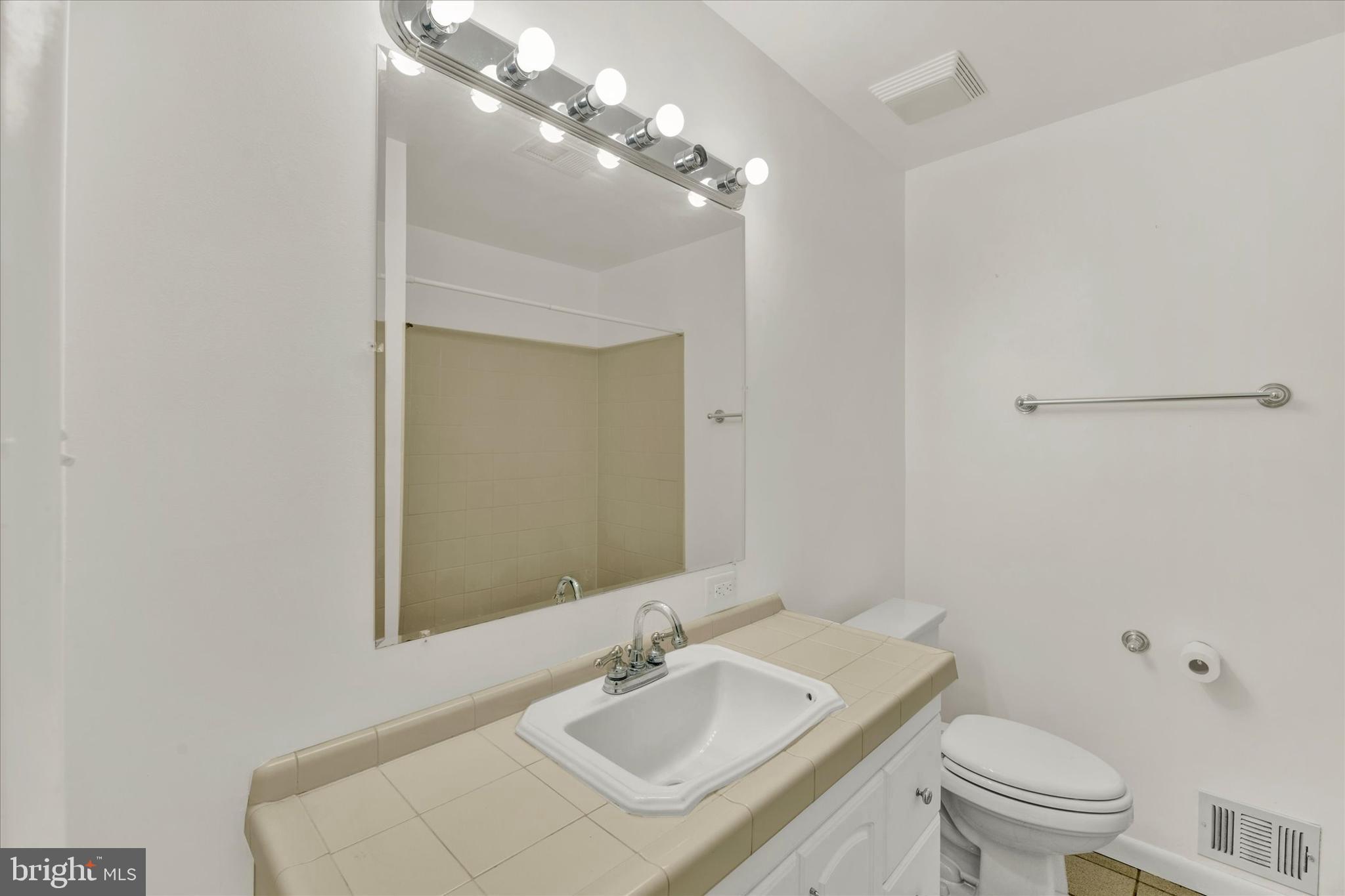 SINGING HILLS SUB - Residential