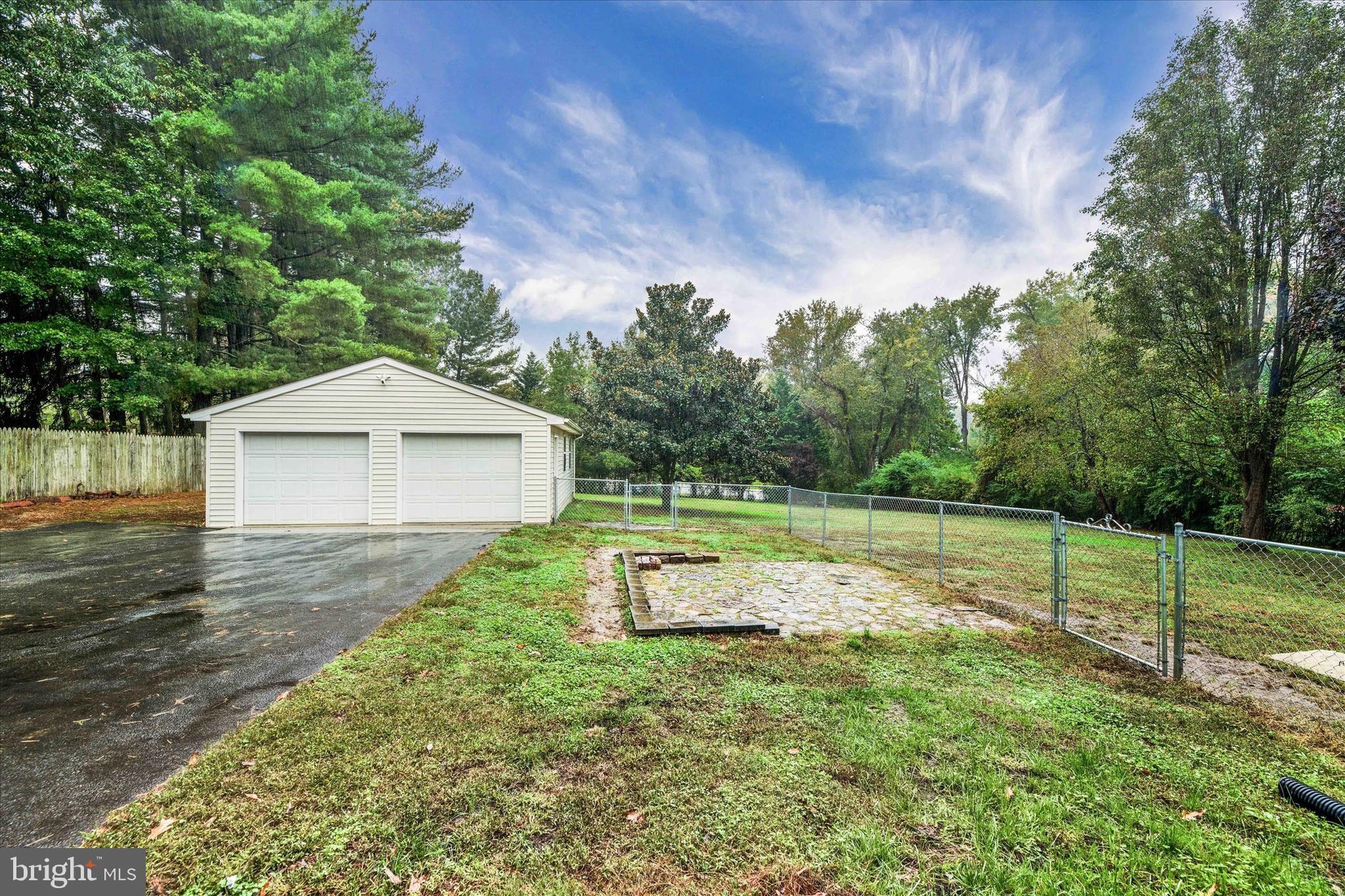 SINGING HILLS SUB - Residential