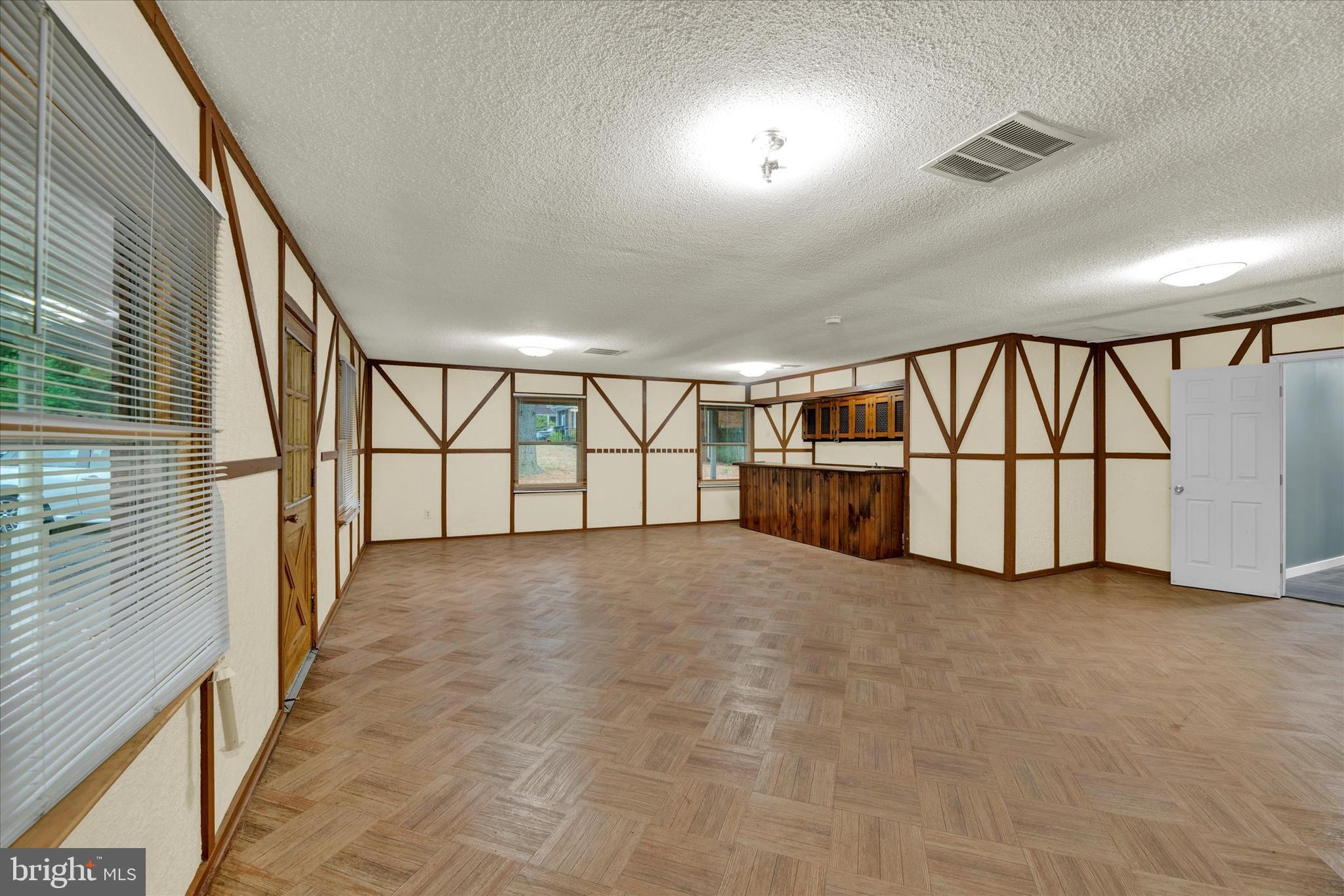 SINGING HILLS SUB - Residential