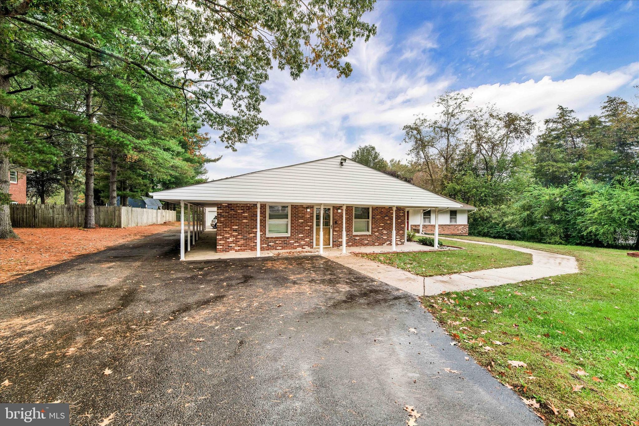 SINGING HILLS SUB - Residential